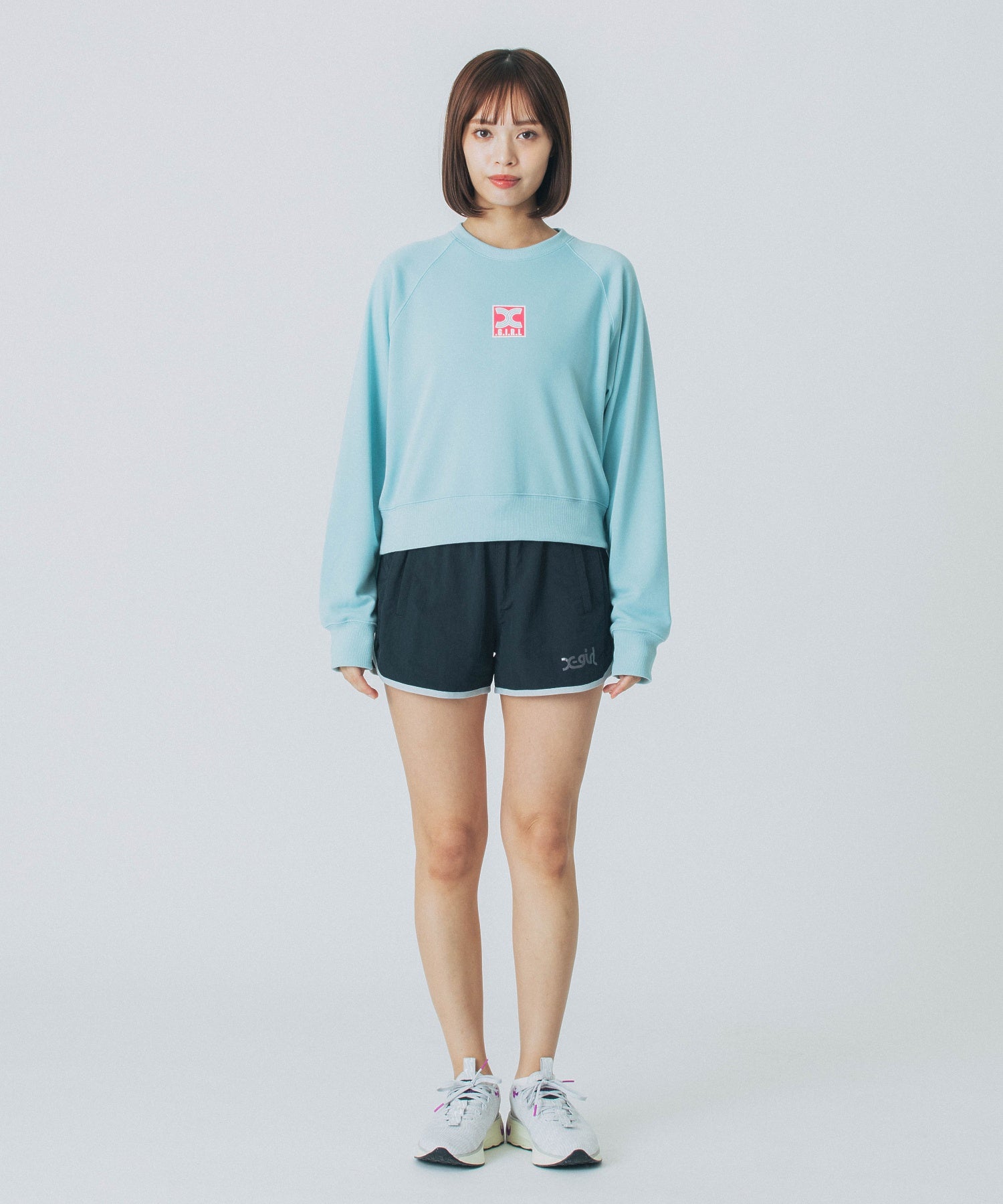 SHORT CREWNECK SWEATSHIRT