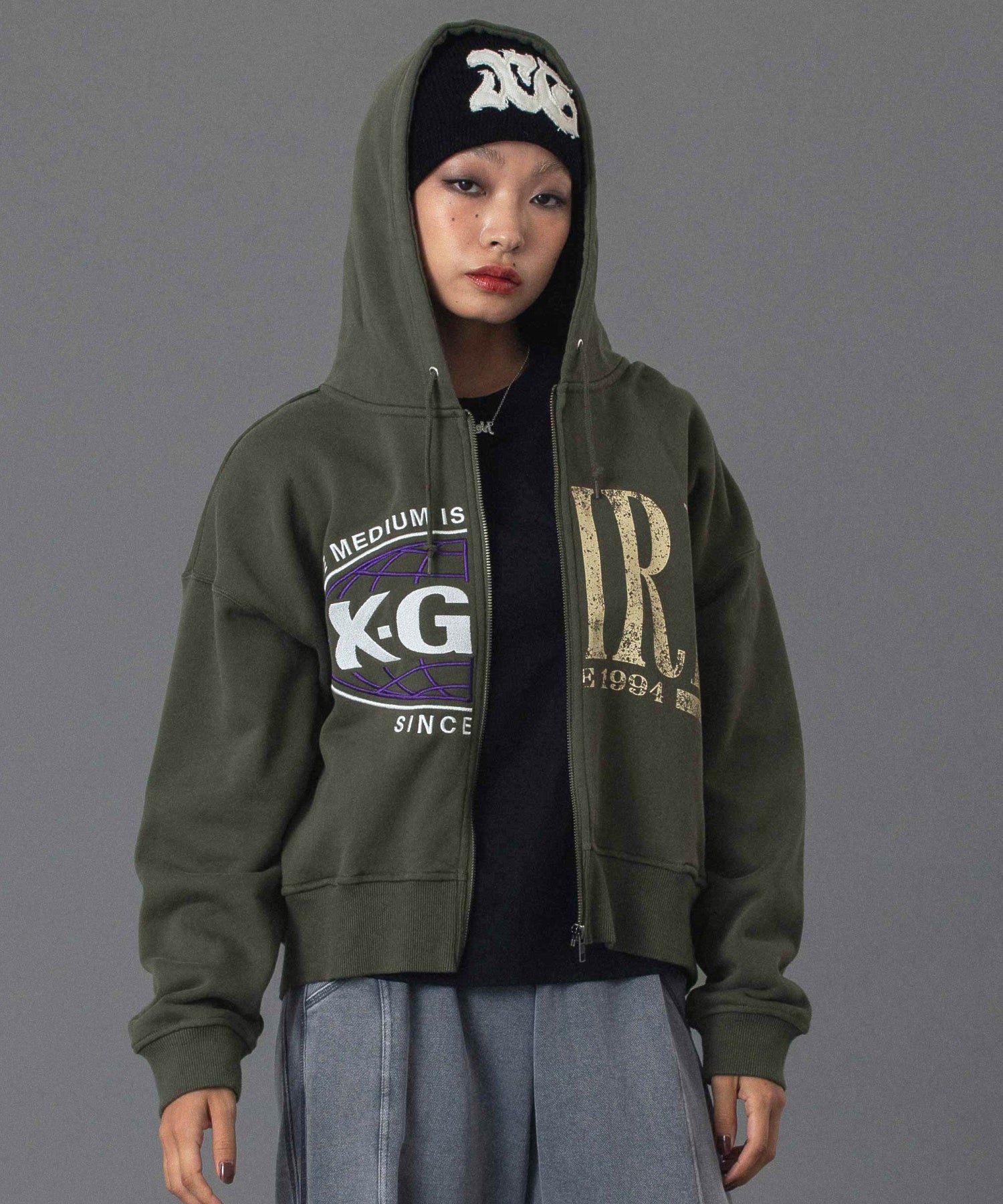 PANELED GRAPHIC ZIP UP SWEAT HOODIE