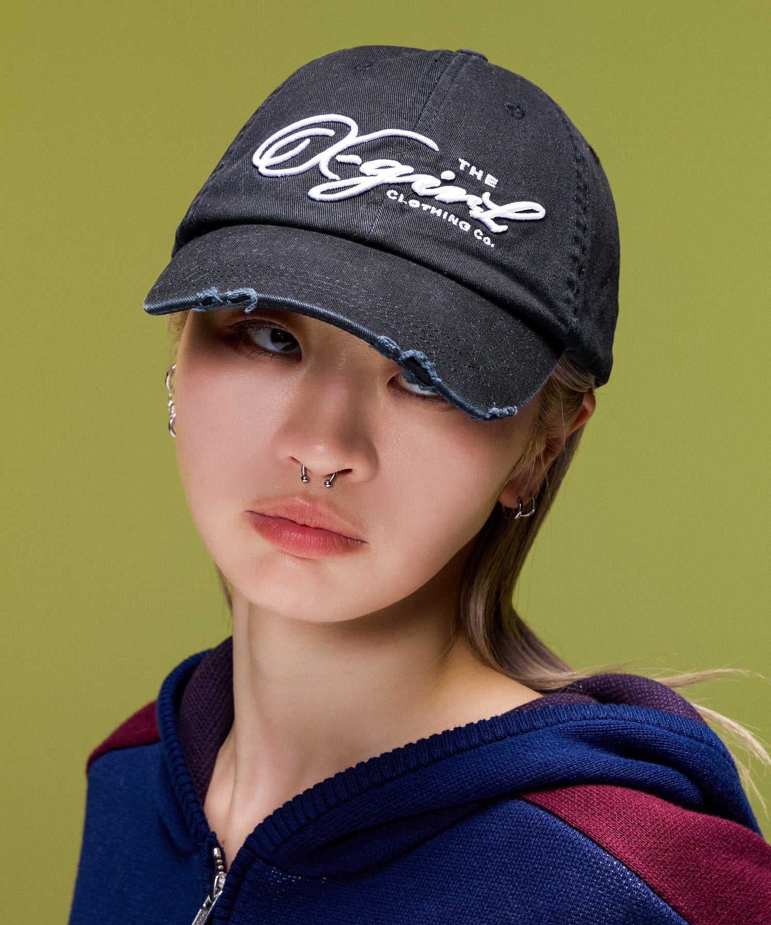 DISTRESSED SCRIPT LOGO 6PANEL CAP
