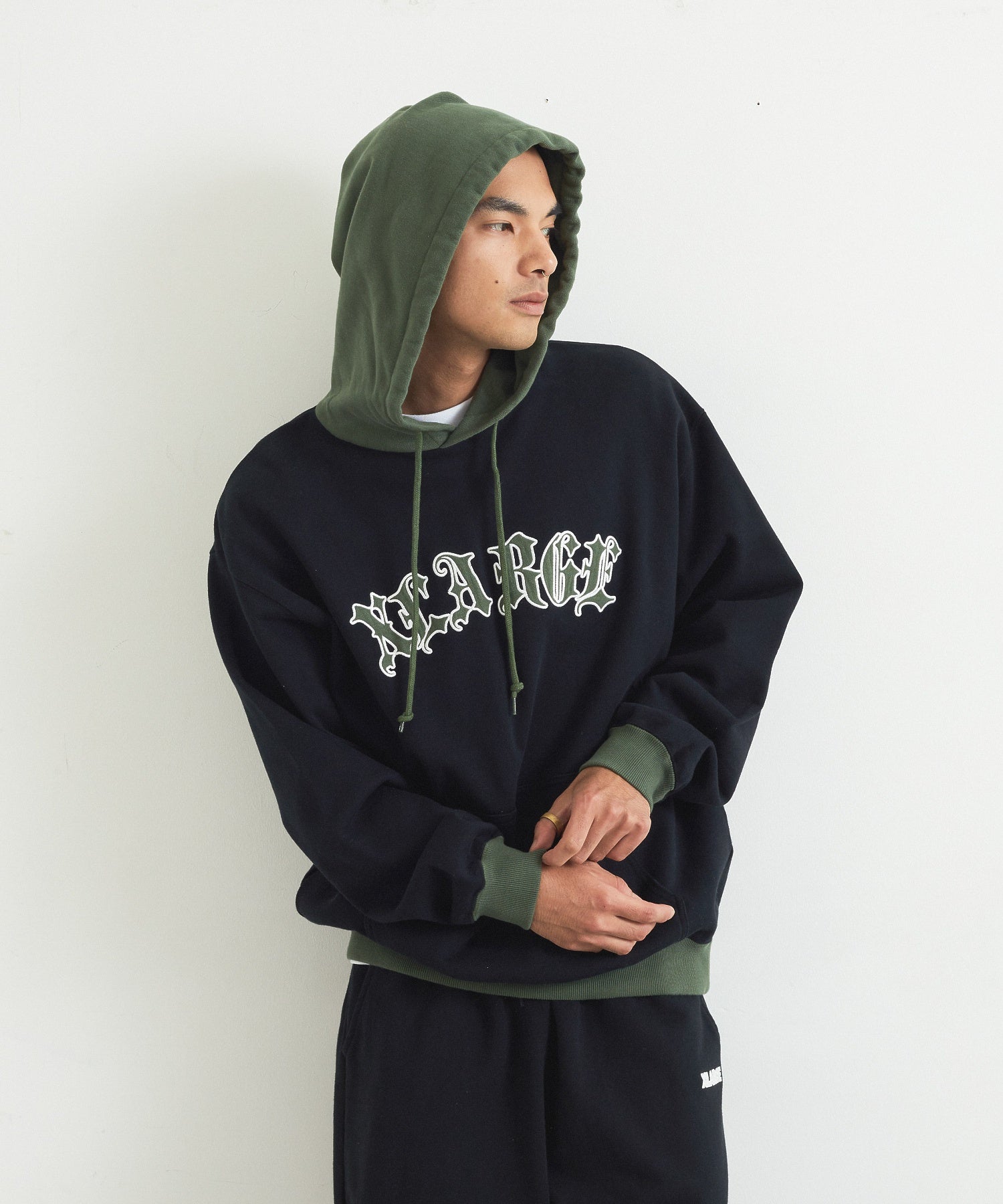 MODEL身長：172cm / 着用サイズ：Lサイズ