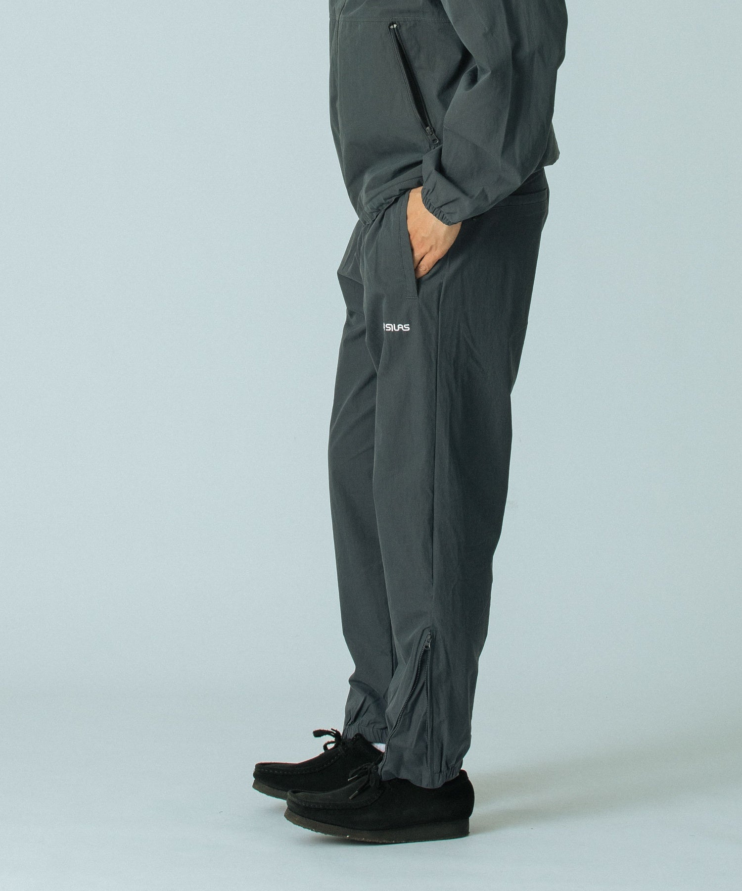 model：H183 着用サイズ：L