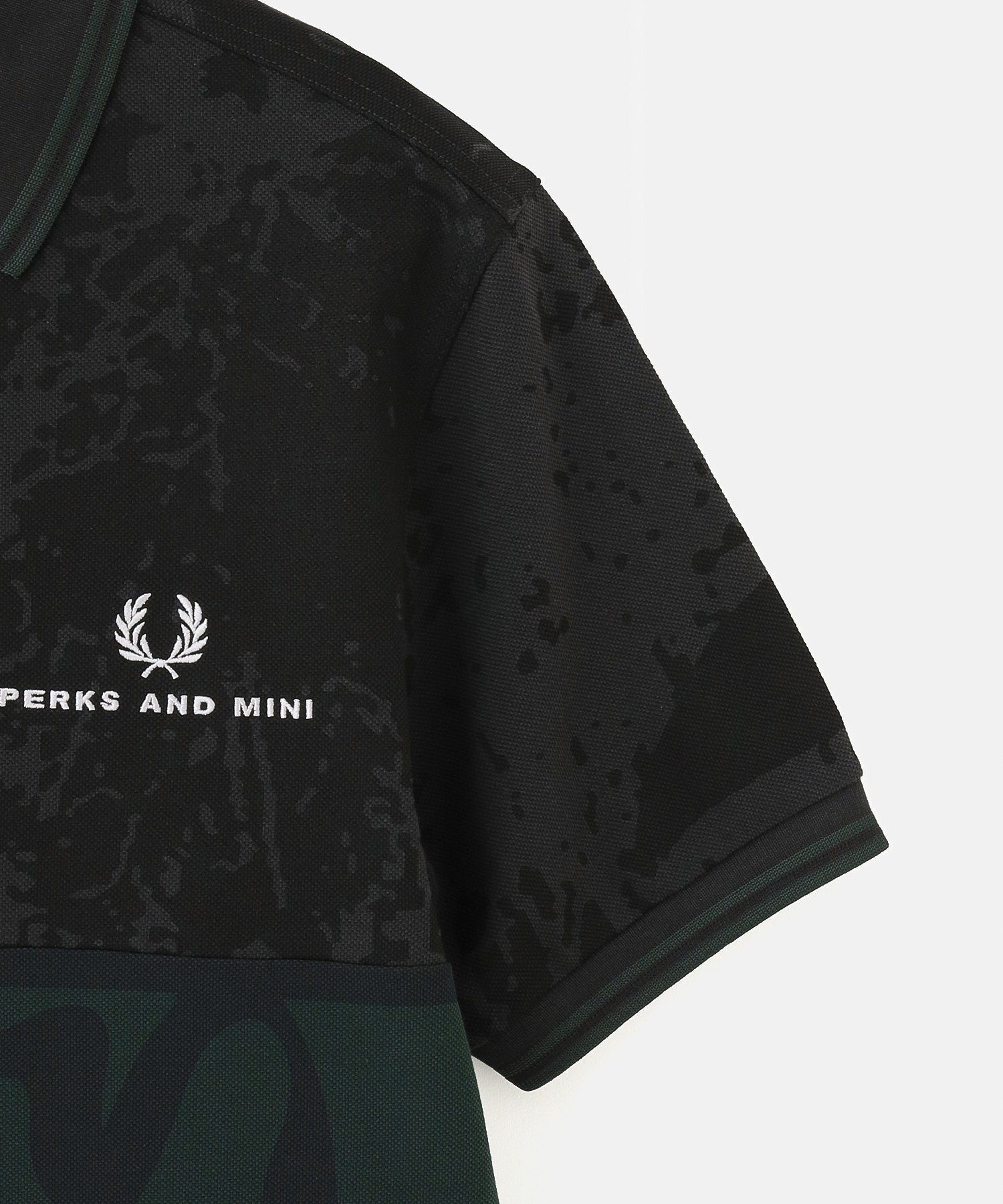 FRED PERRY PERKS AND MINI SHIRT SM9125-102