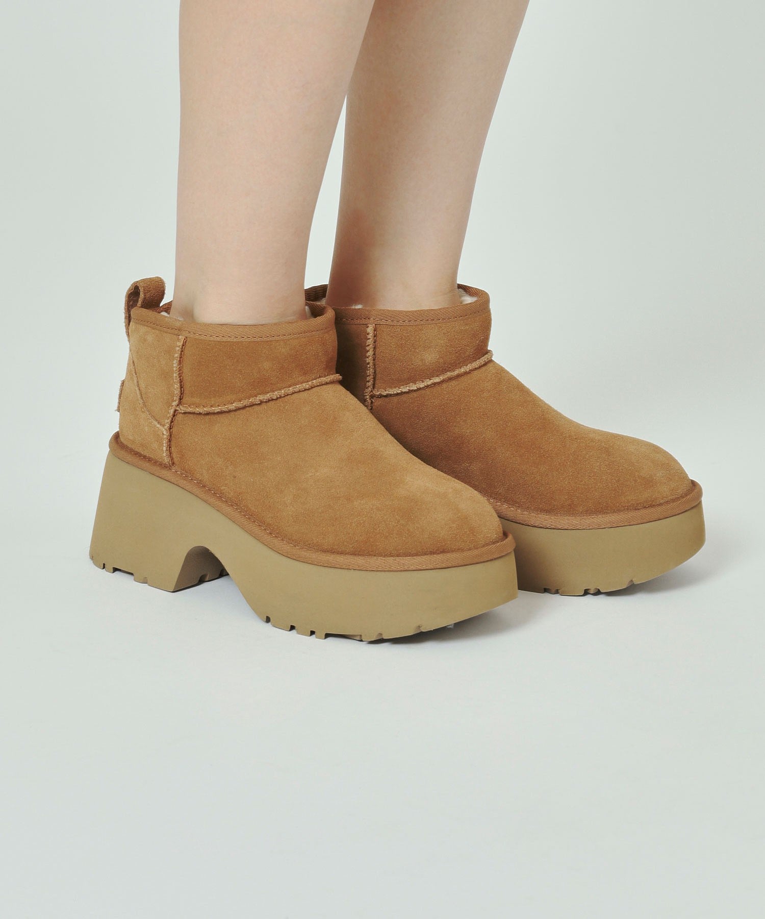 UGG/W CLASSIC ULTRA MINI NEW HEIGHTS