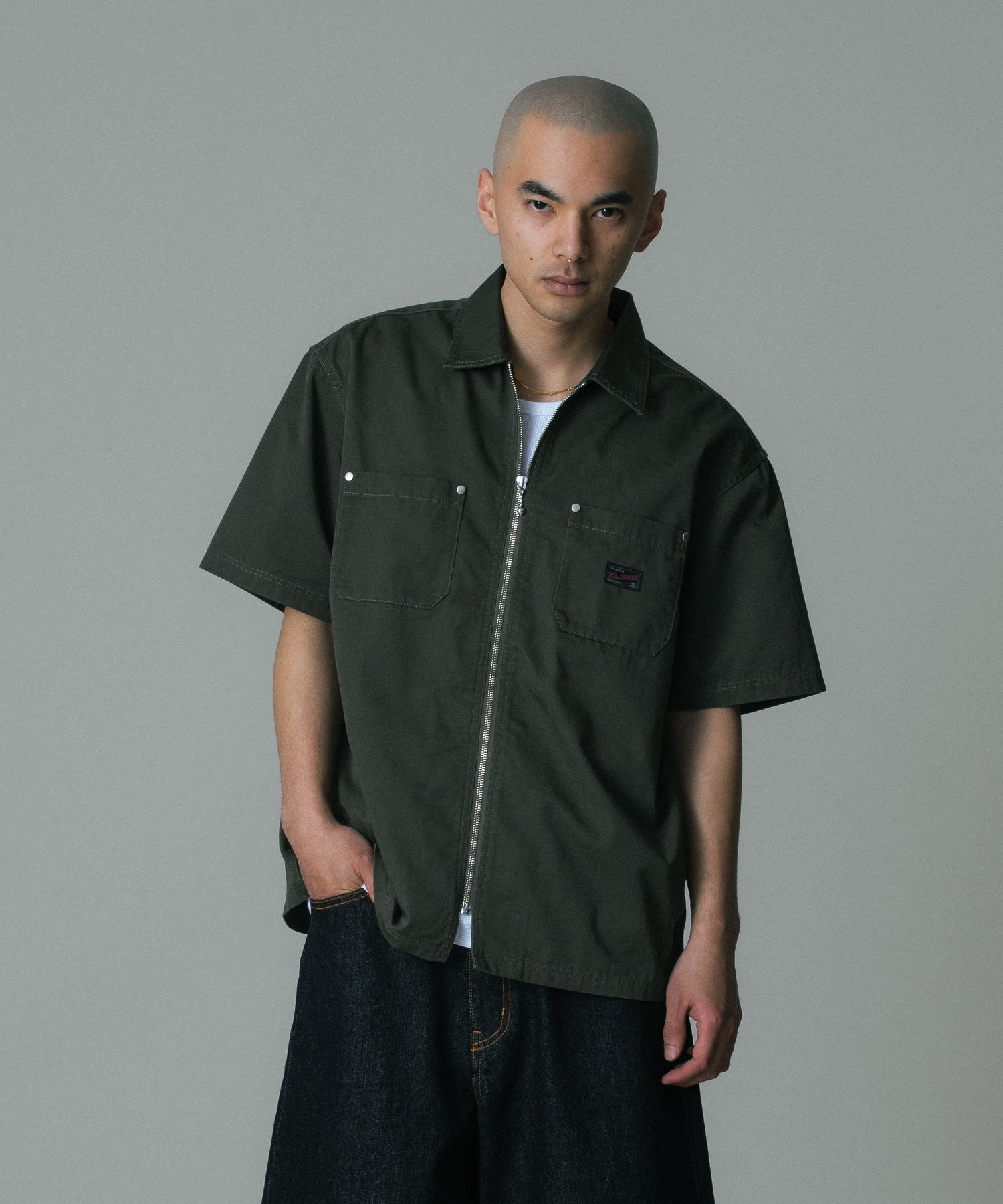 MODEL 身長172cm / 着用サイズ：Lサイズ