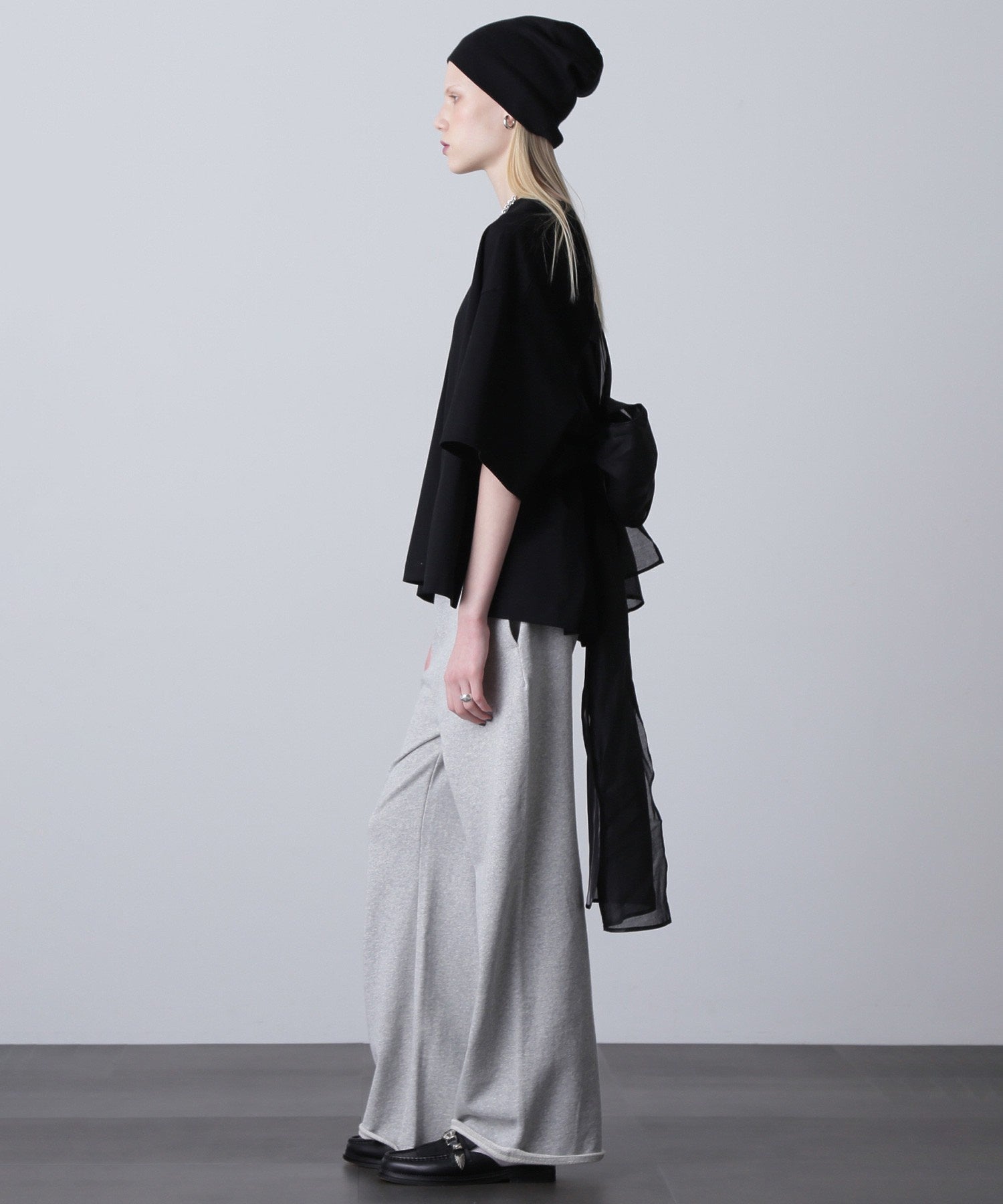 mici/BACK RIBBON S/S TEE