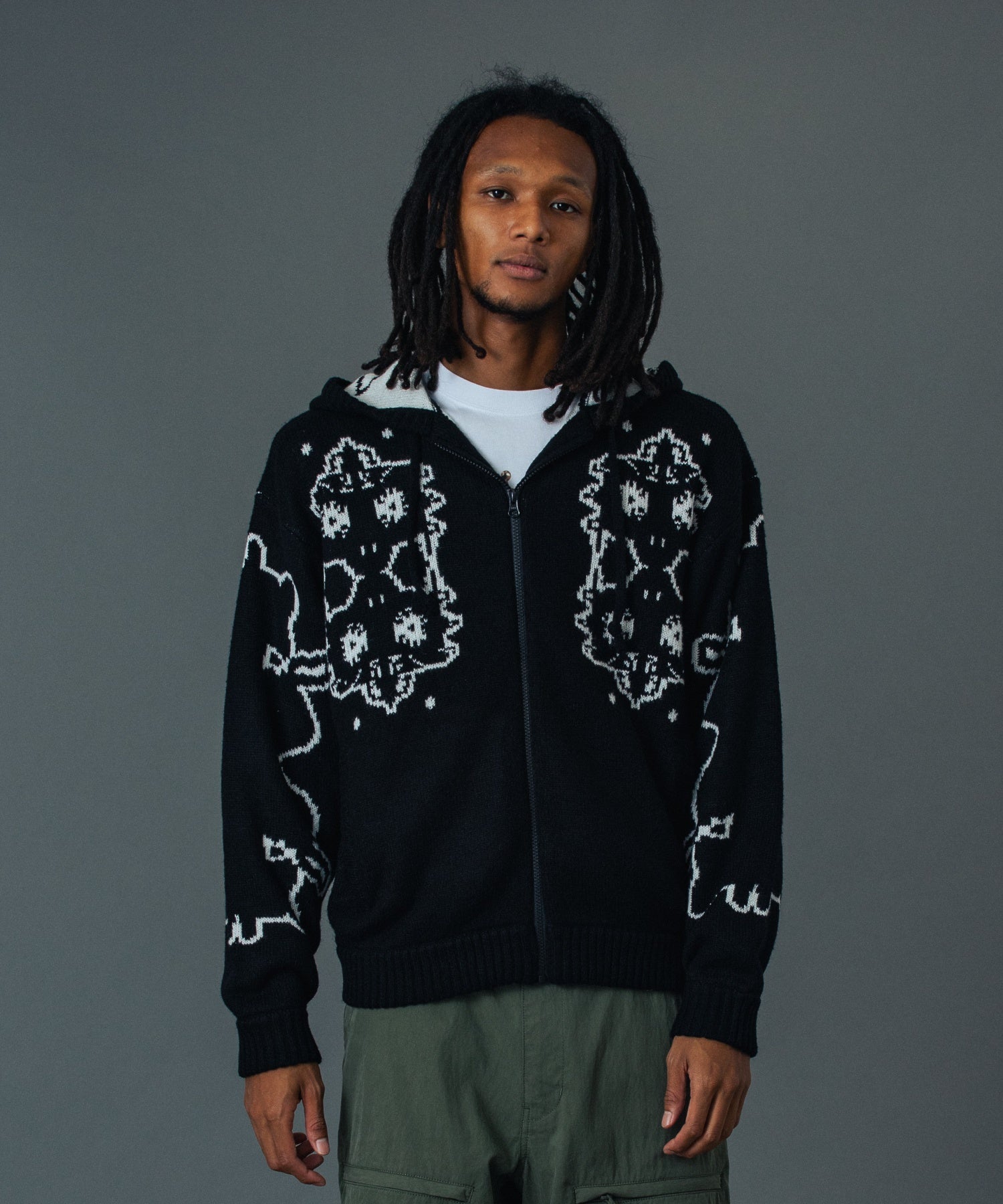 MODEL 身長185cm / 着用サイズ：Lサイズ