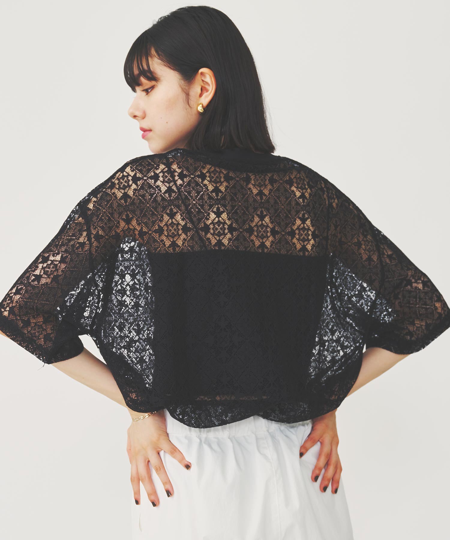 LACE S/S TOP