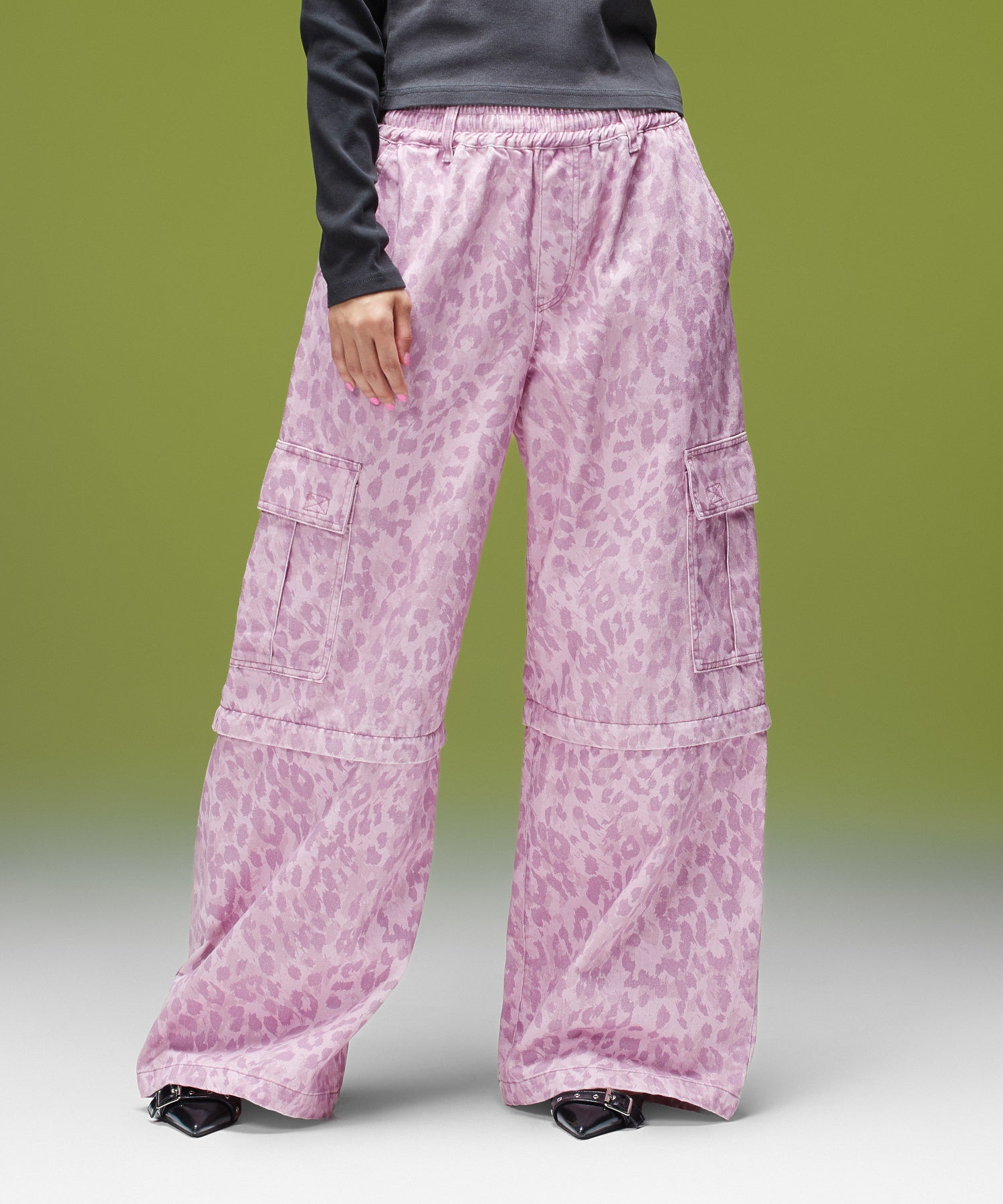 EMBLEM POCKET 2WAY WIDE LEG CARGO PANTS