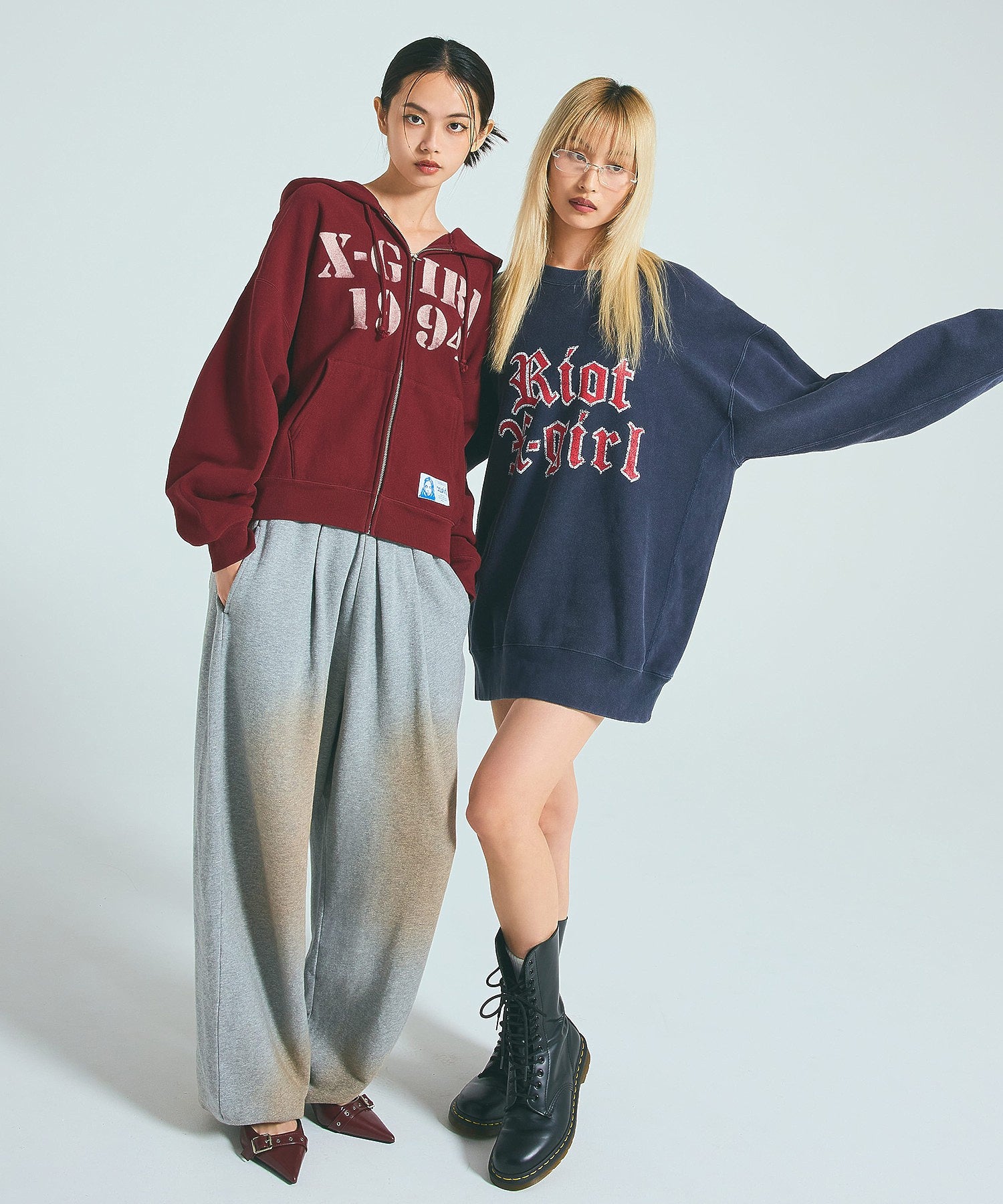 X-girl × Champion REVERSE WEAVE STENCIL LOGO ZIP UP HOODIE