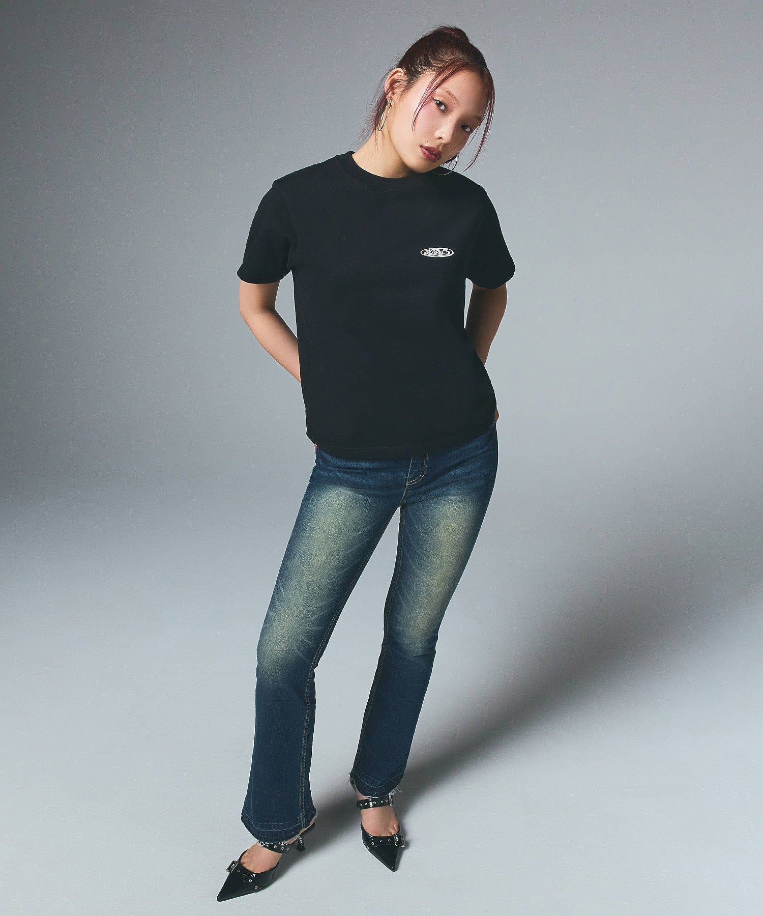 BUTTERFLY POCKET SKINNY DENIM PANTS
