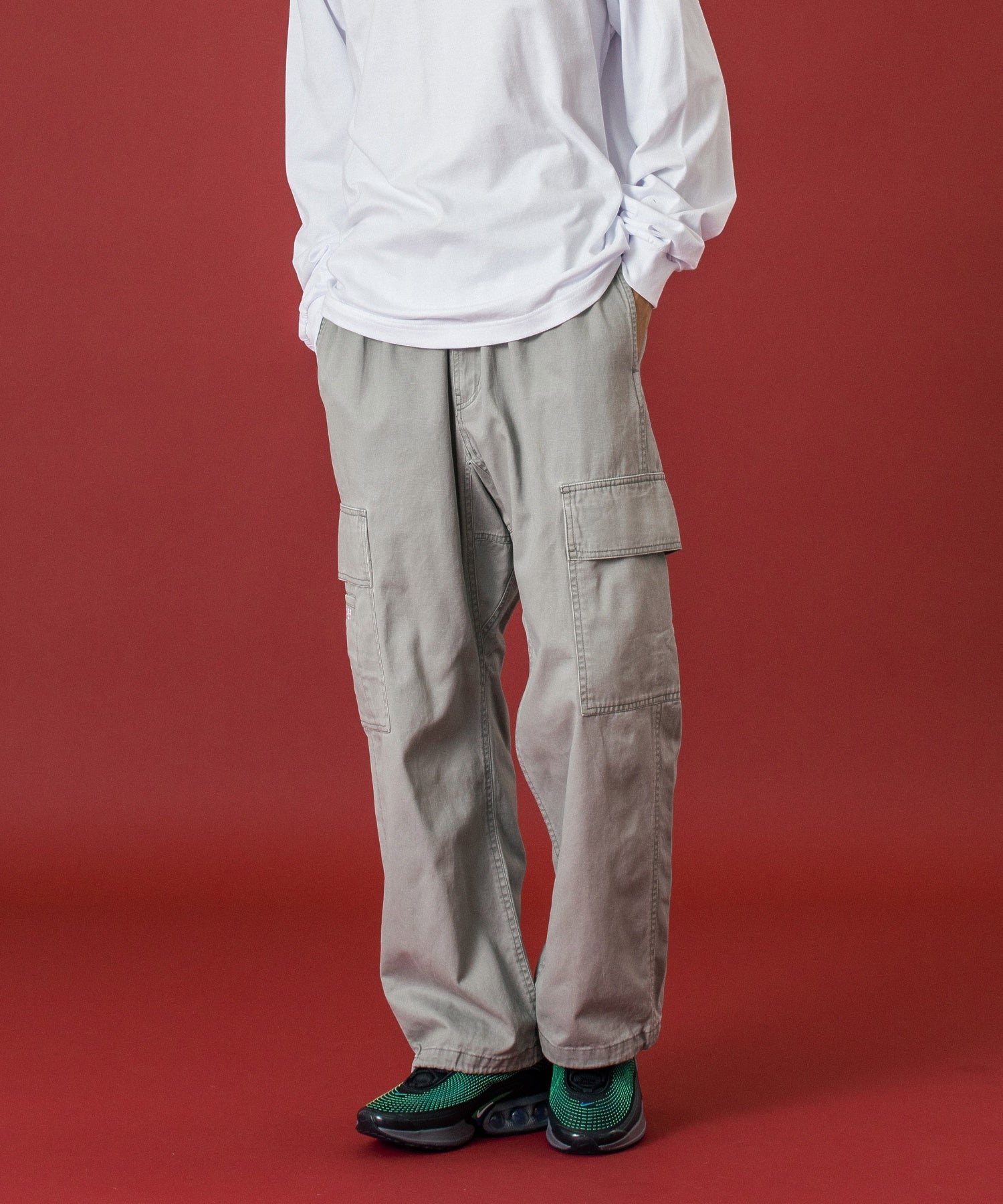 MODEL 身長183cm / 着用サイズ：Lサイズ