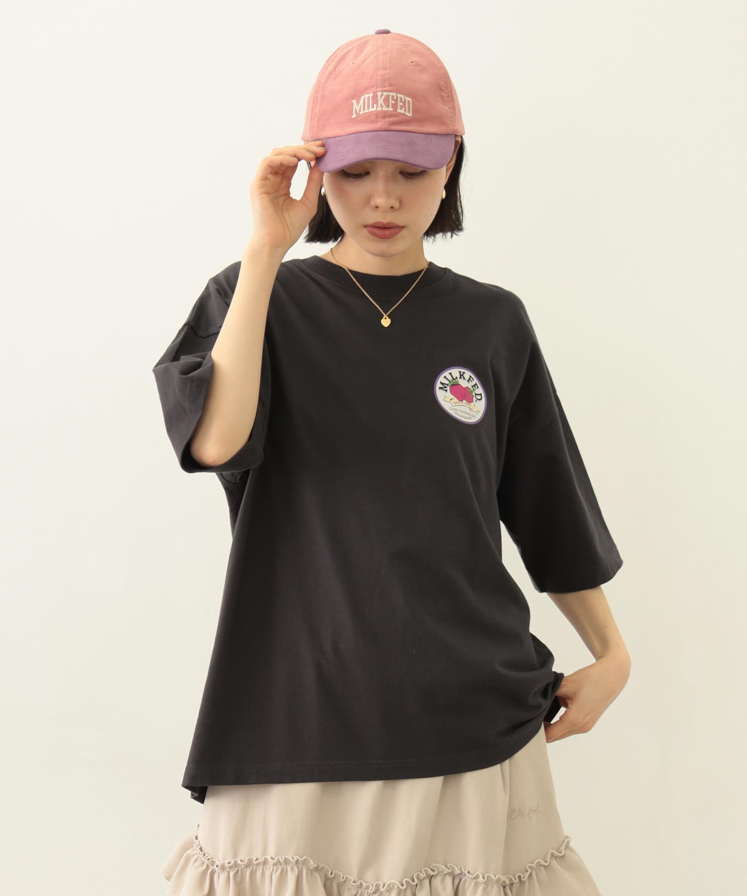 CIRCLE STRAWBERRY LOGO S/S TEE