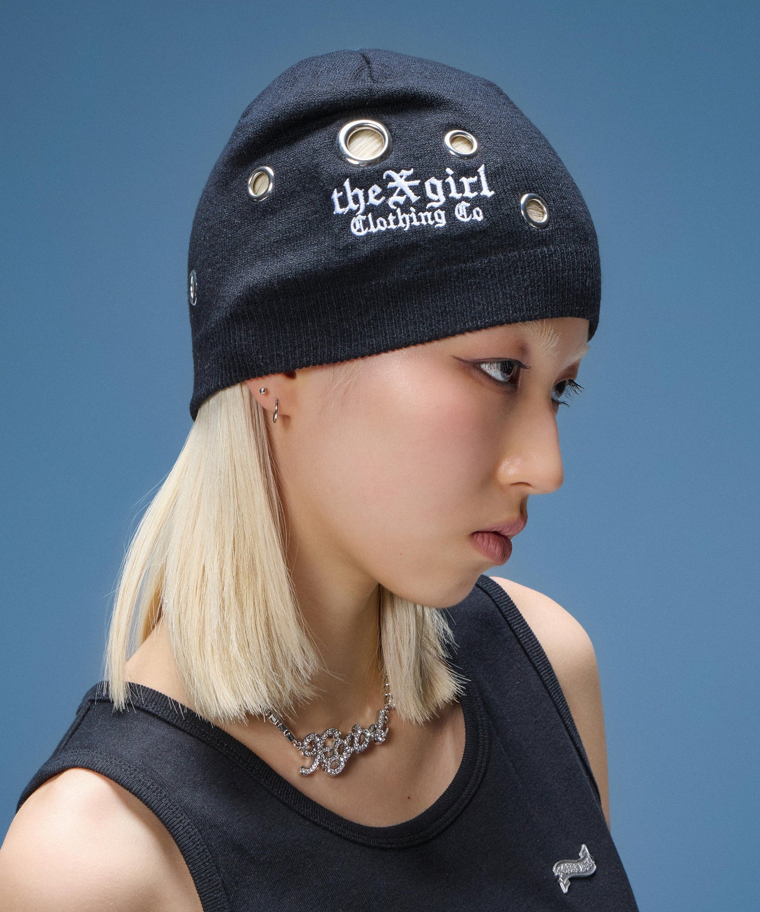 EYELET BEANIE