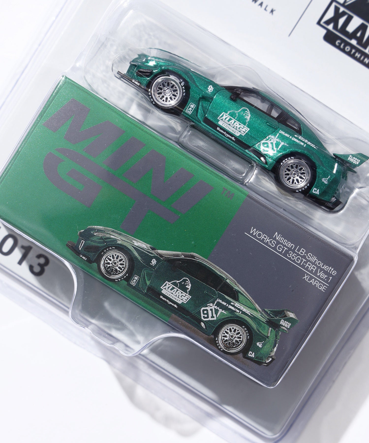XLARGE×LIBERTY WALK MINI GT 1/64 LB-Silhouette WORKS GT NISSAN 35GT / LB Blister Packaging WHITE