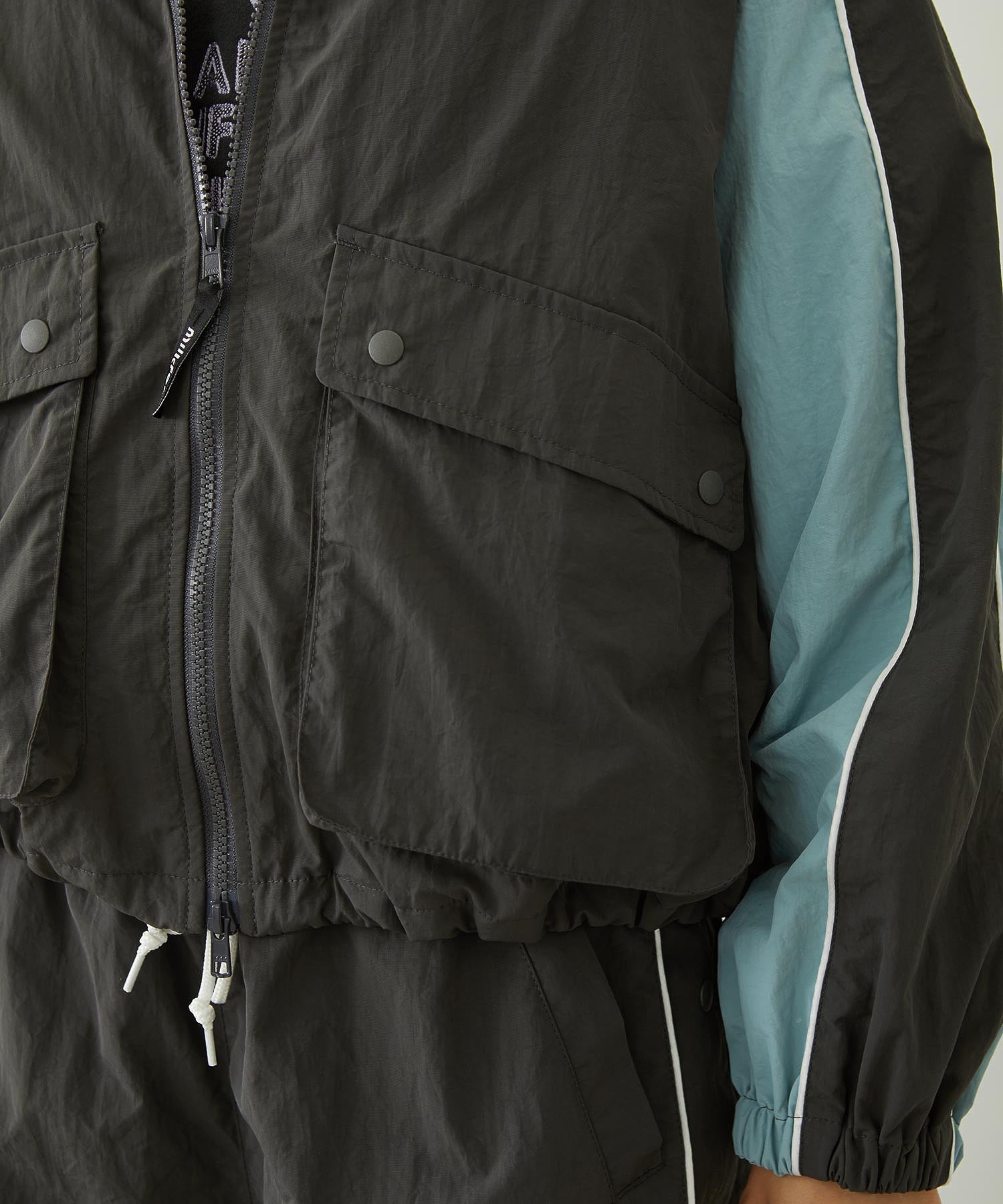 CUTOUT LOGO TRACK JACKET