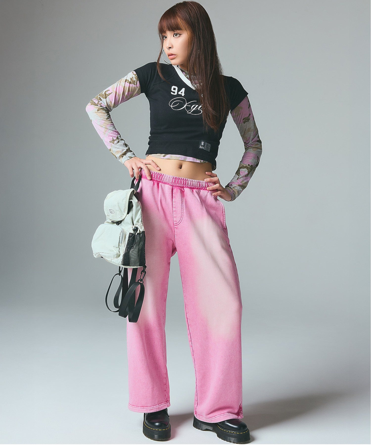 STUDDED NUMBER S/S BABY TEE