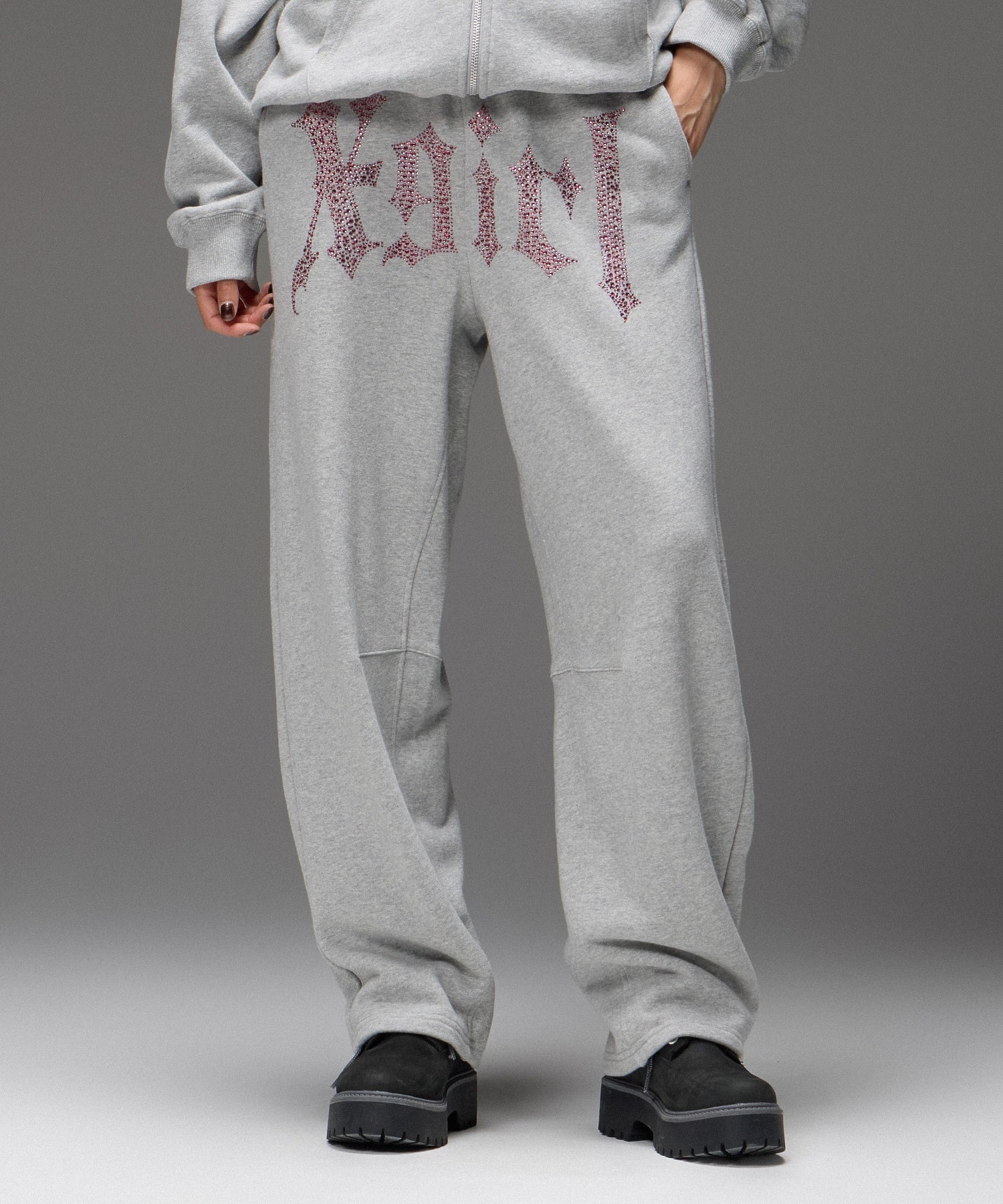 RHINESTONE BLACKLETTER LOGO SWEATPANTS