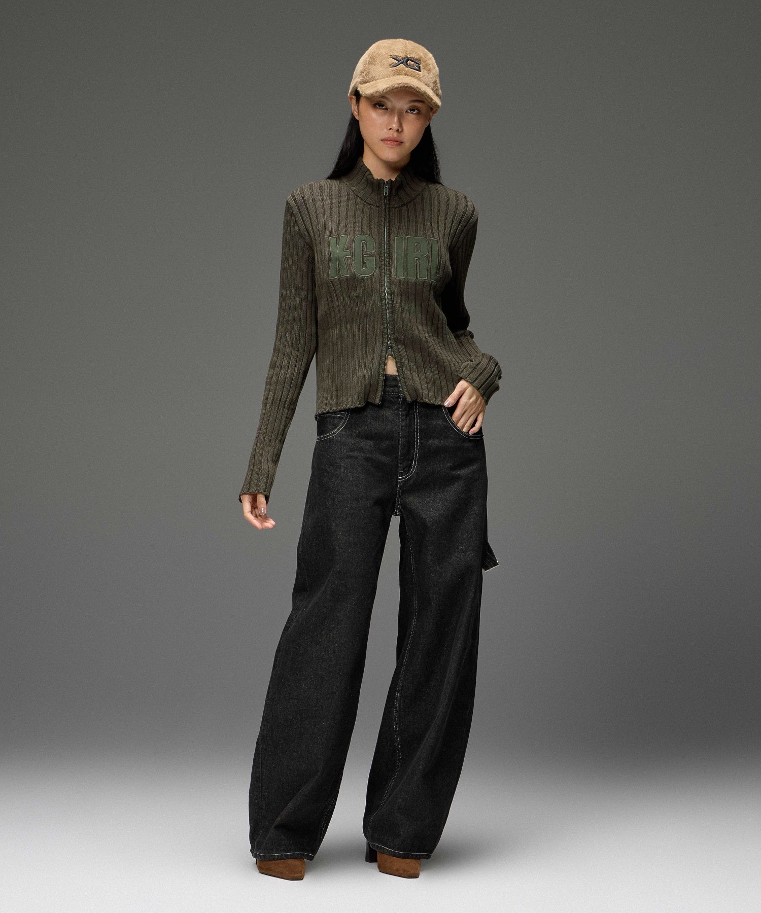 FADED PATCH ZIP UP KNIT TOP