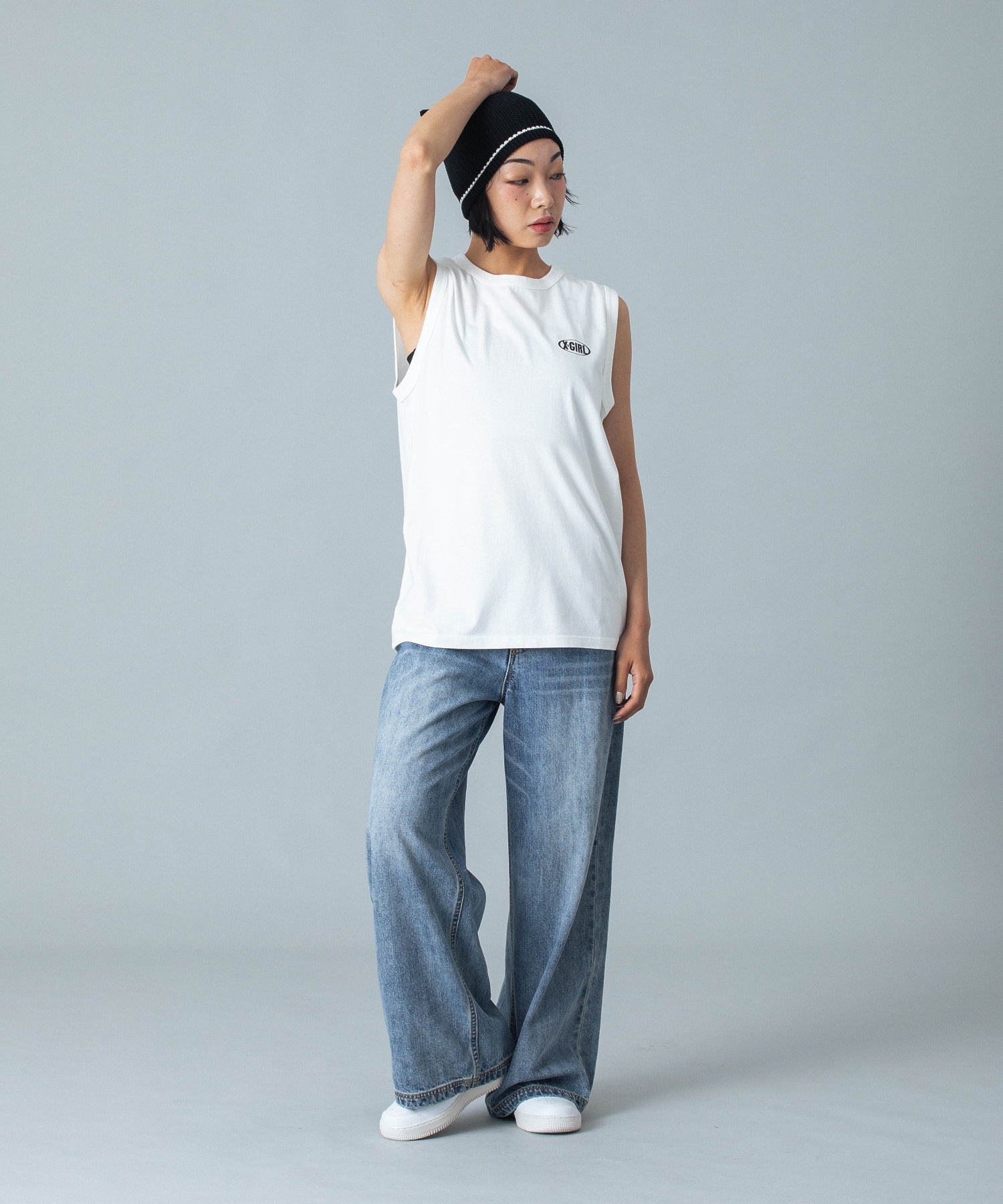OVAL LOGO TANK TOP