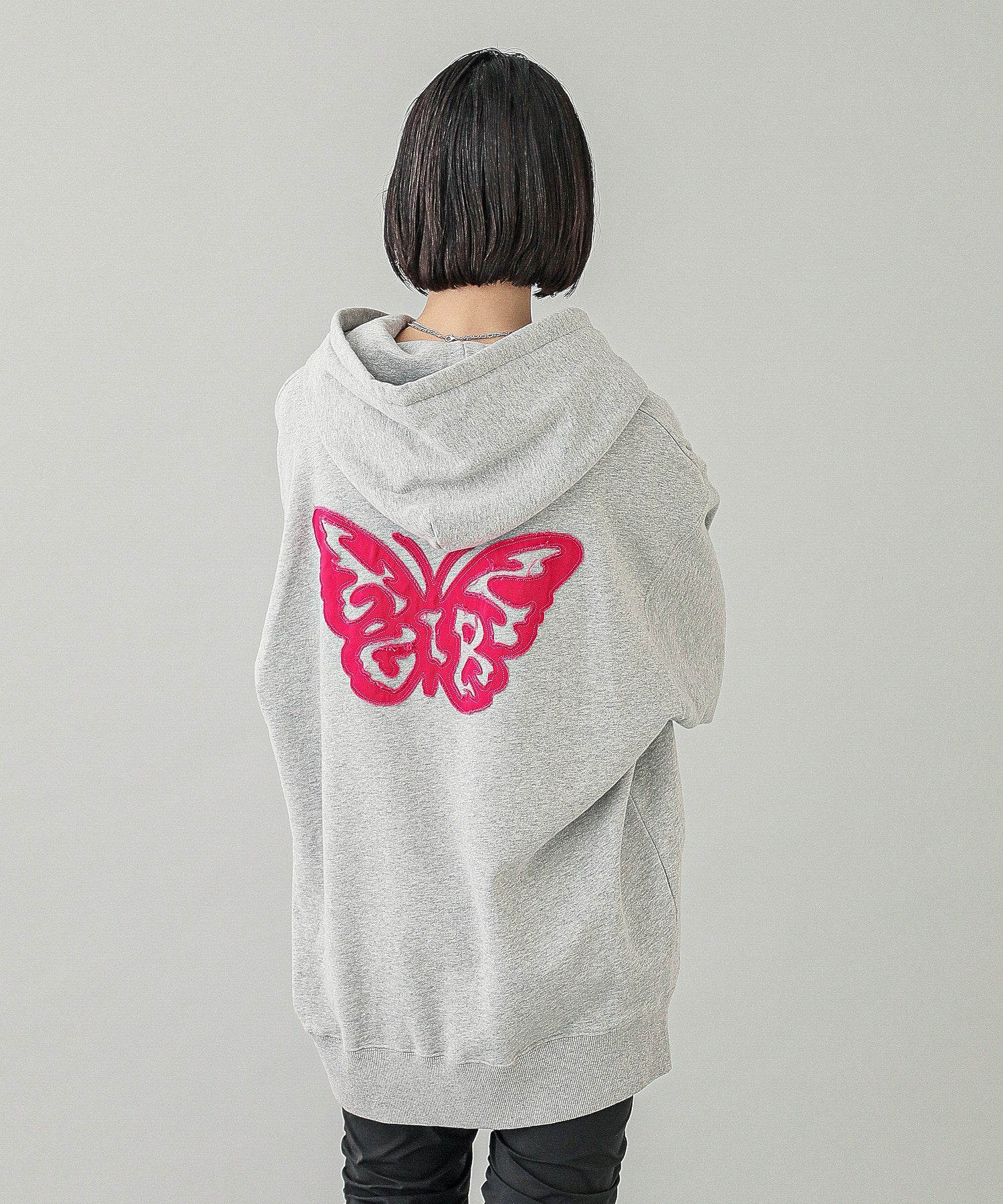 BUTTERFLY PATCH OVERSIZED SWEAT HOODIE