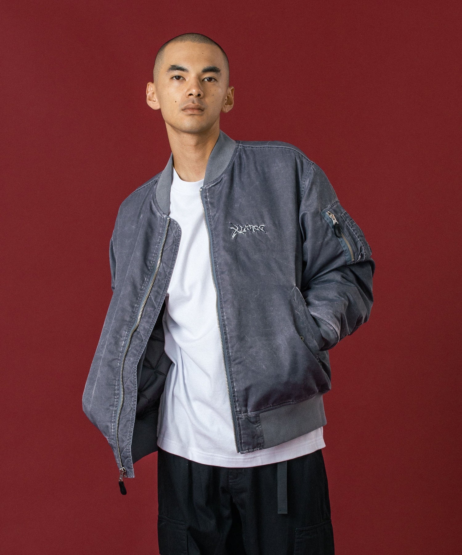 MODEL 身長172cm / 着用サイズ：Lサイズ