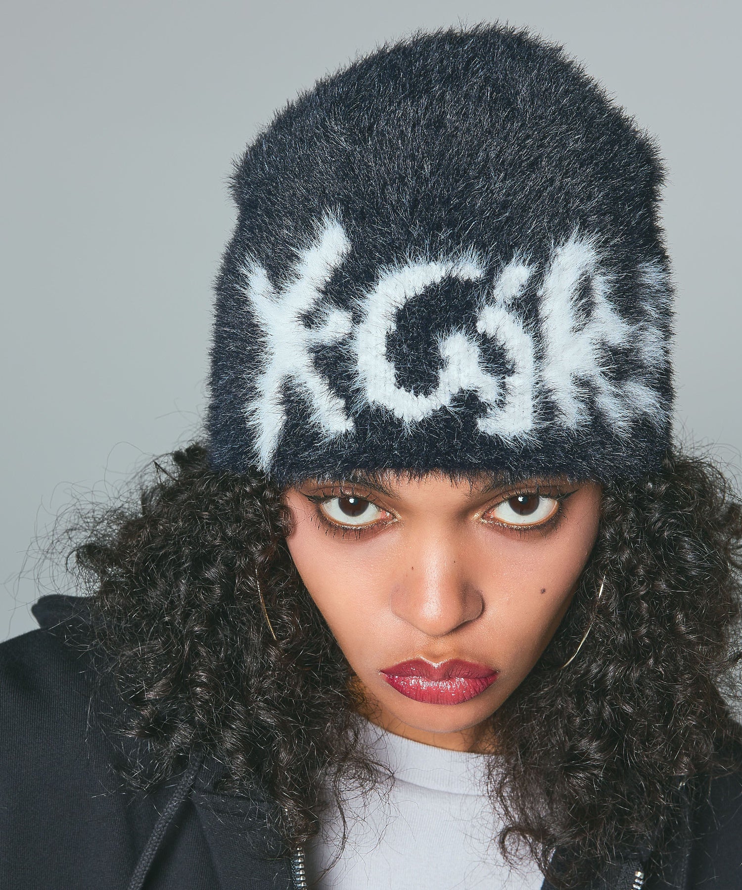 SIGNATURE LOGO SHAGGY BEANIE