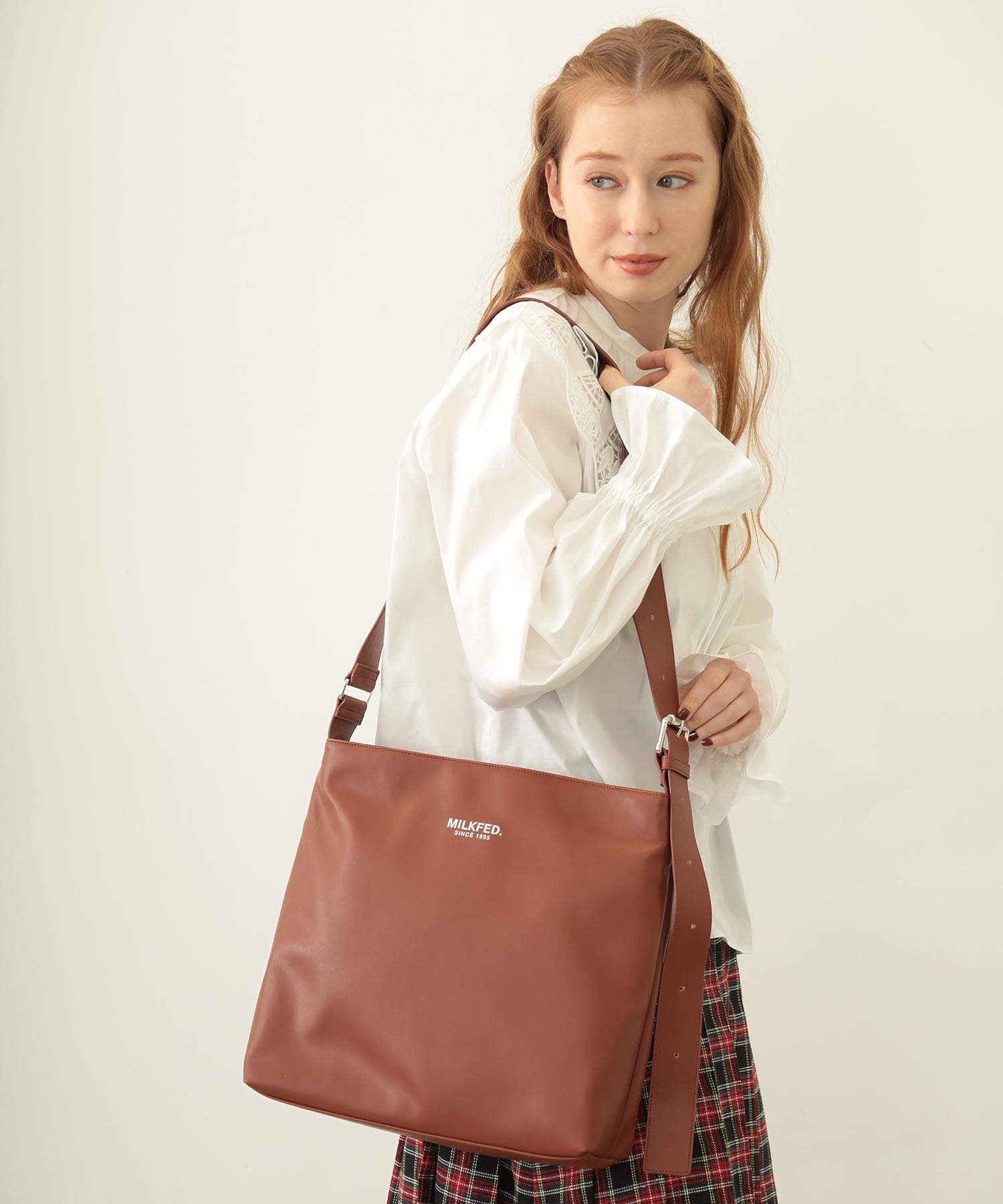 SOLID SHOULDER BAG