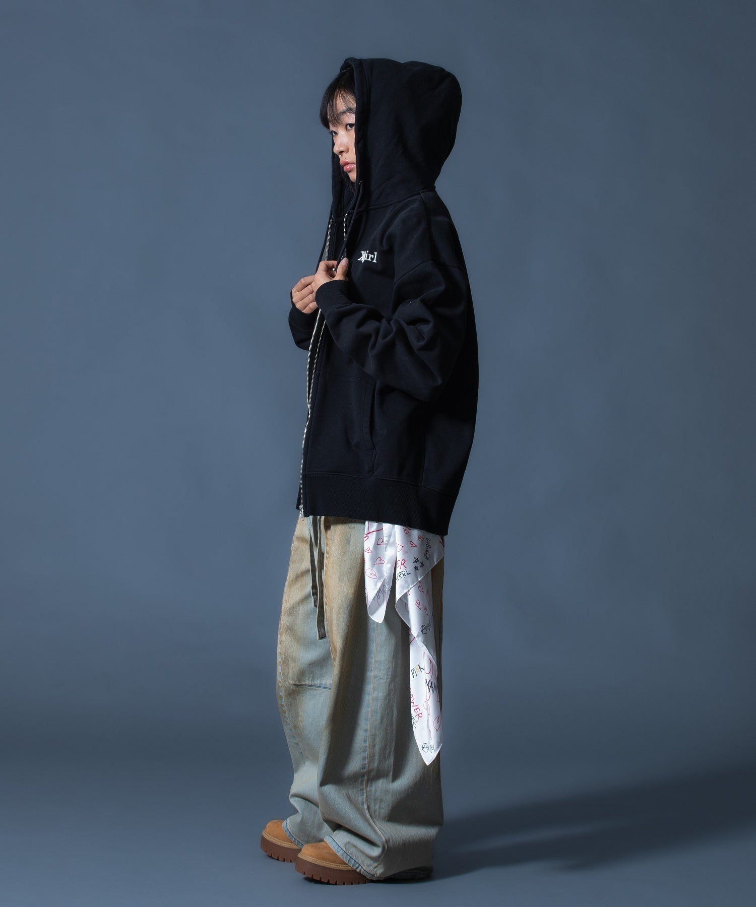 FADED FACE LABEL WIDE BAGGY DENIM PANTS