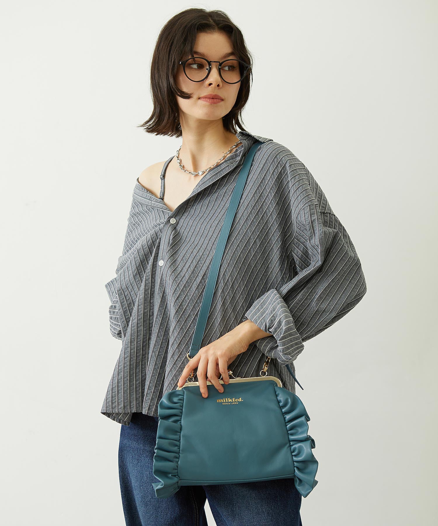 KISS LOCK RUFFLE BAG