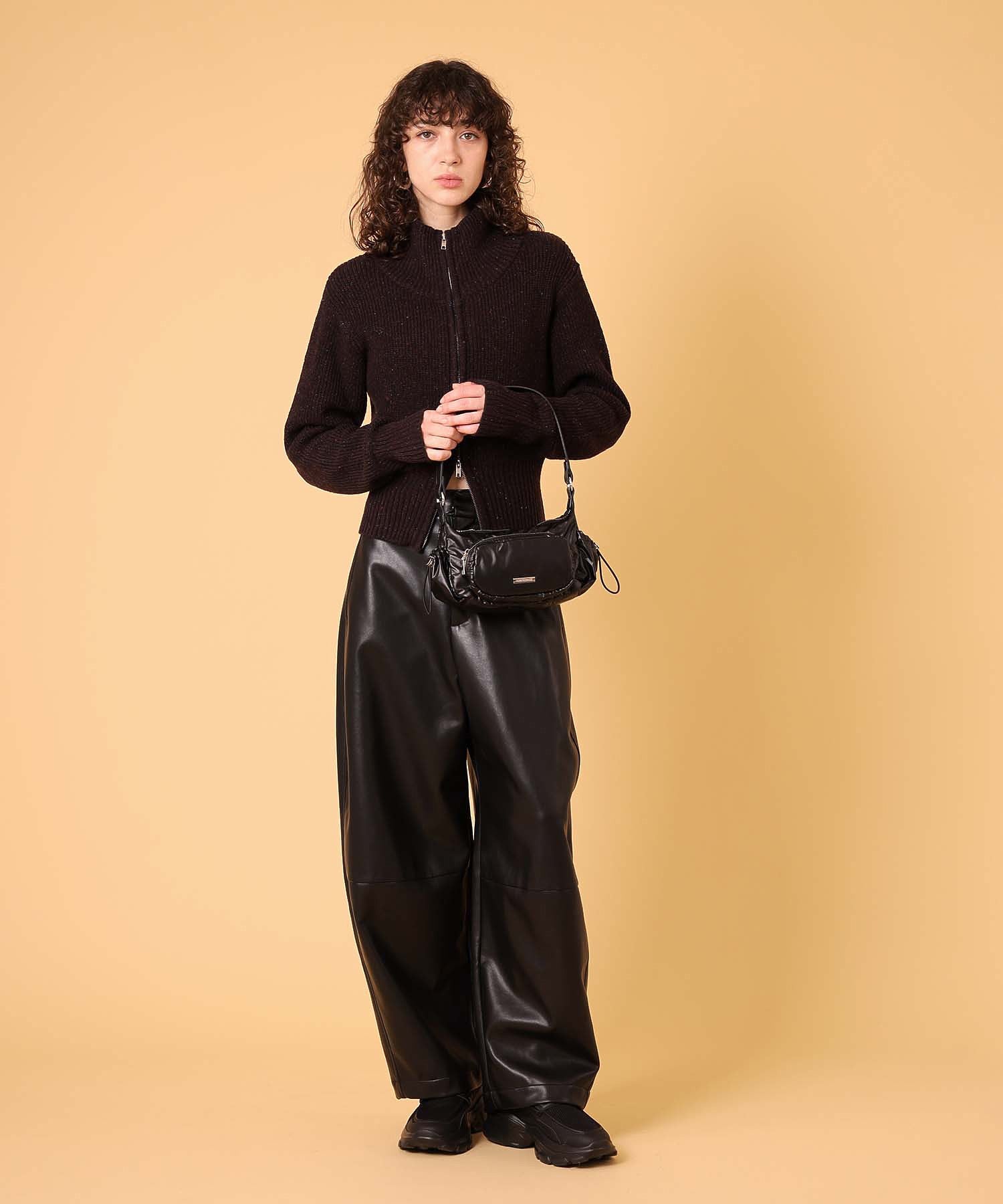 レザーカーブパンツ