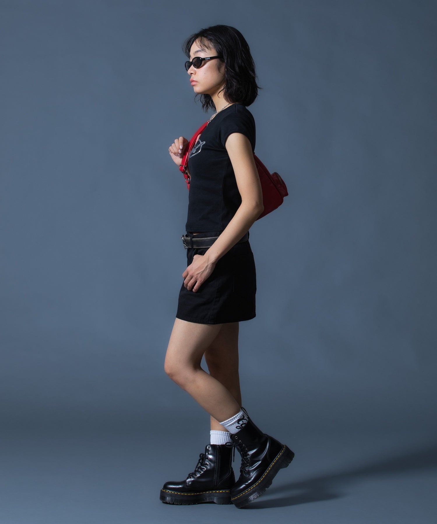 RHINESTONE OVAL CURSIVE LOGO S/S BABY TEE