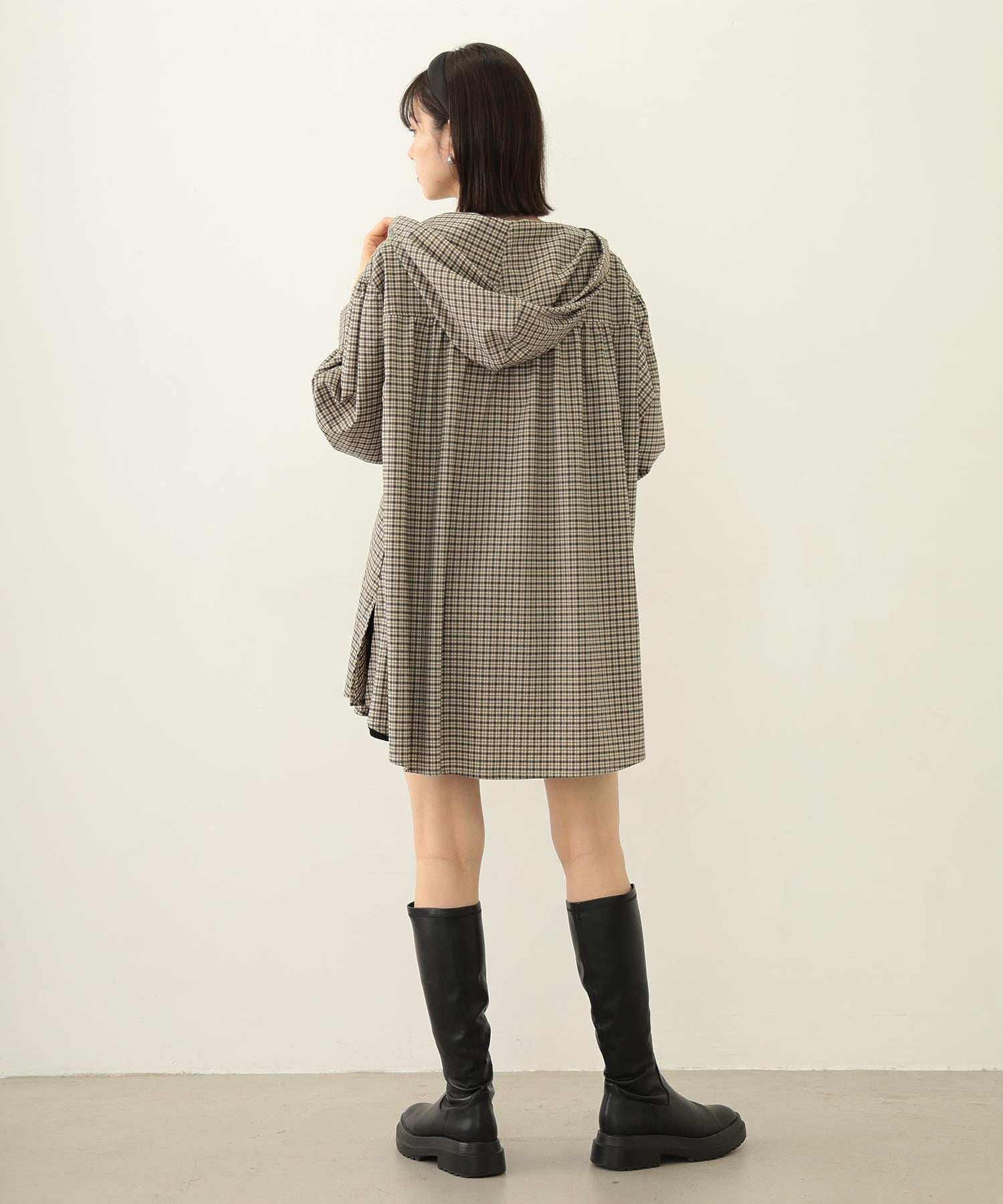 VOLUME SLEEVE HOODED BLOUSE