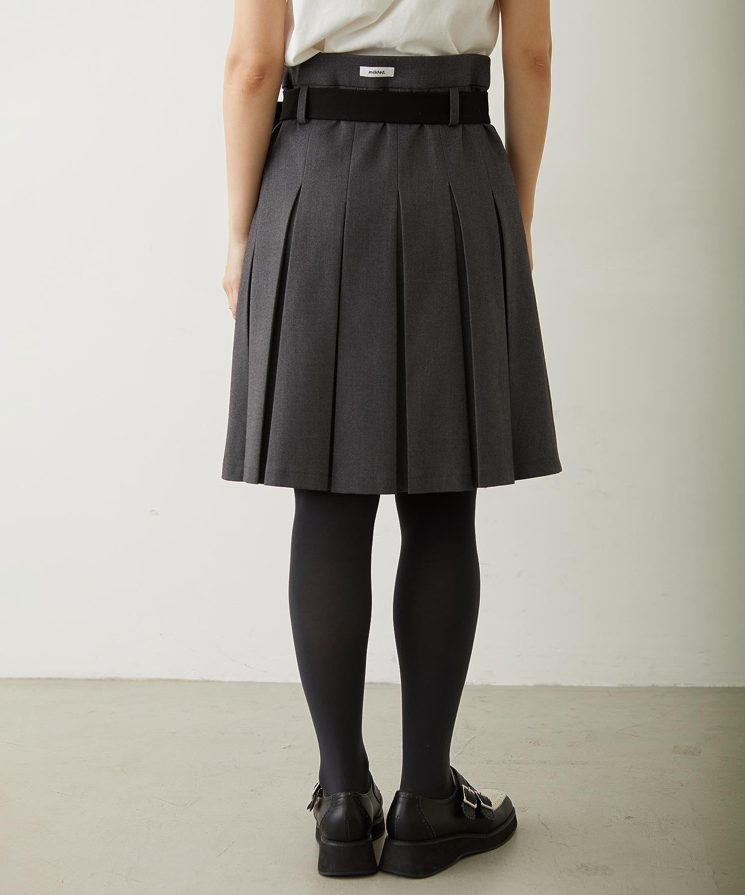 BELTED PLEATED SKIRT