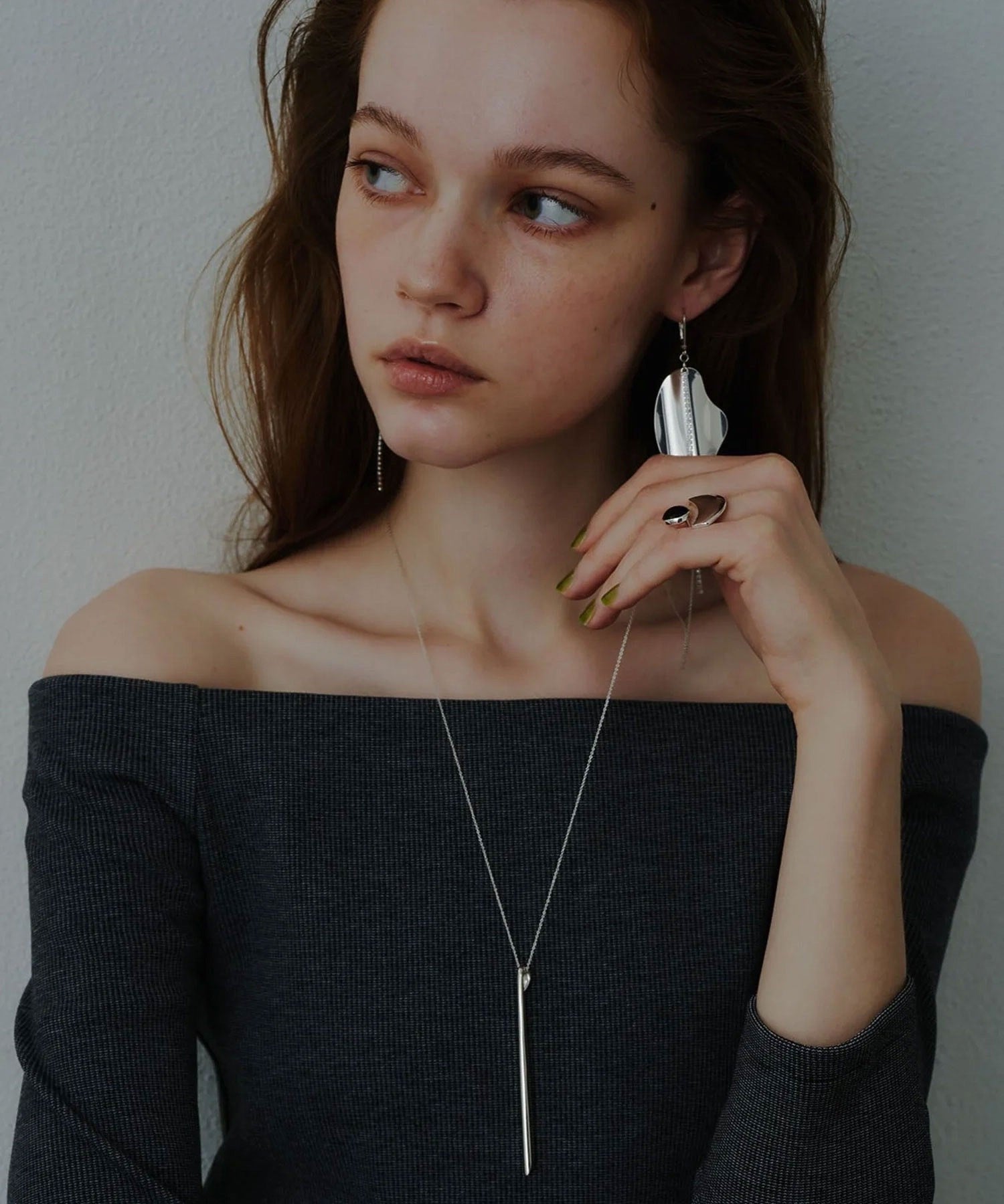 loni/LEAF BIJOU ASYMMETRY PIERCE