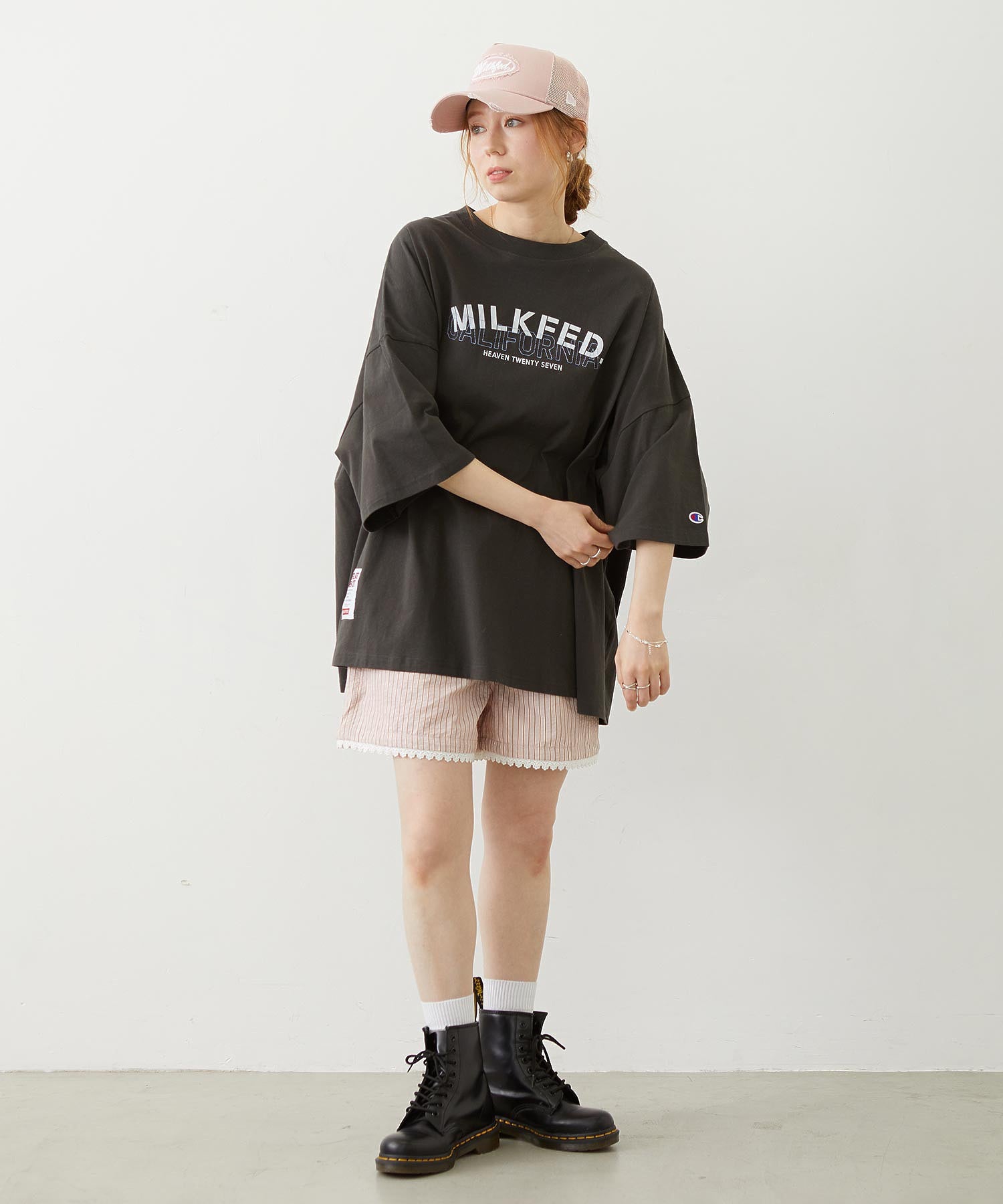 MILKFED.×CHAMPION LAYER LOGO BIG TEE