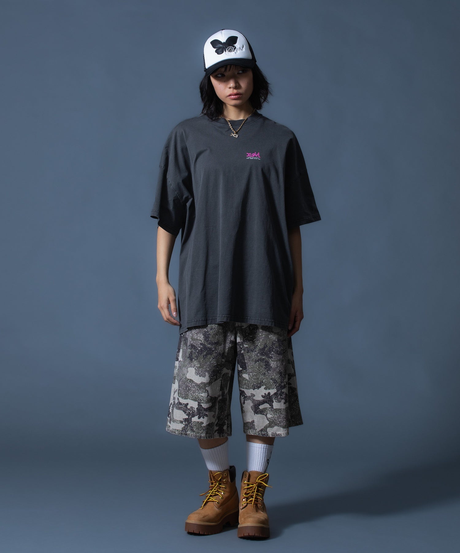 BUTTERFLY PATCH TRUCKER CAP
