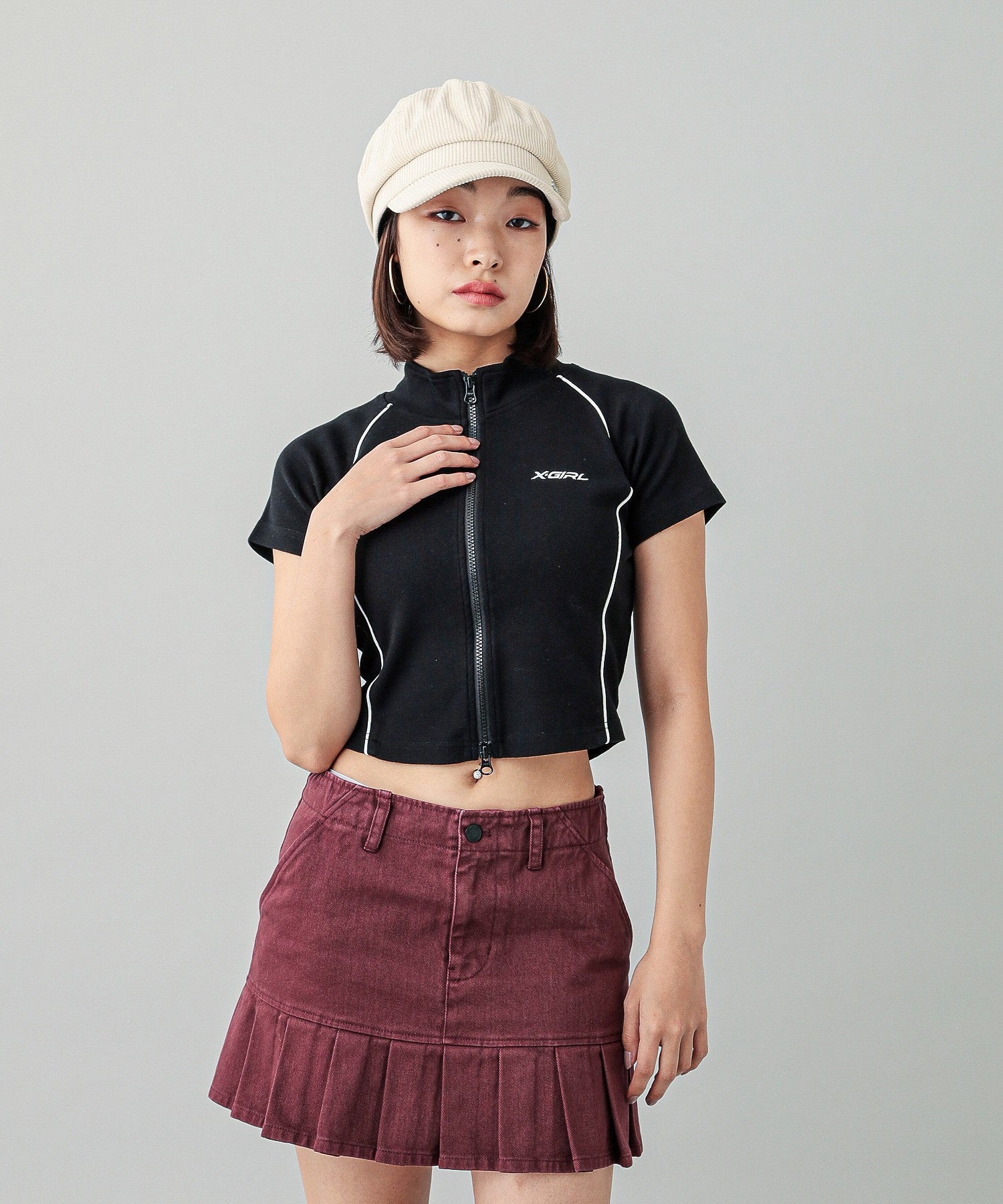 LOW RISE PLEATED MINI SKIRT