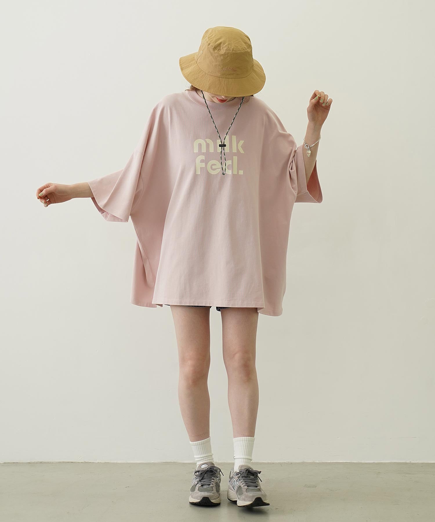 CUT OUT LOGO BIG S/S TOP