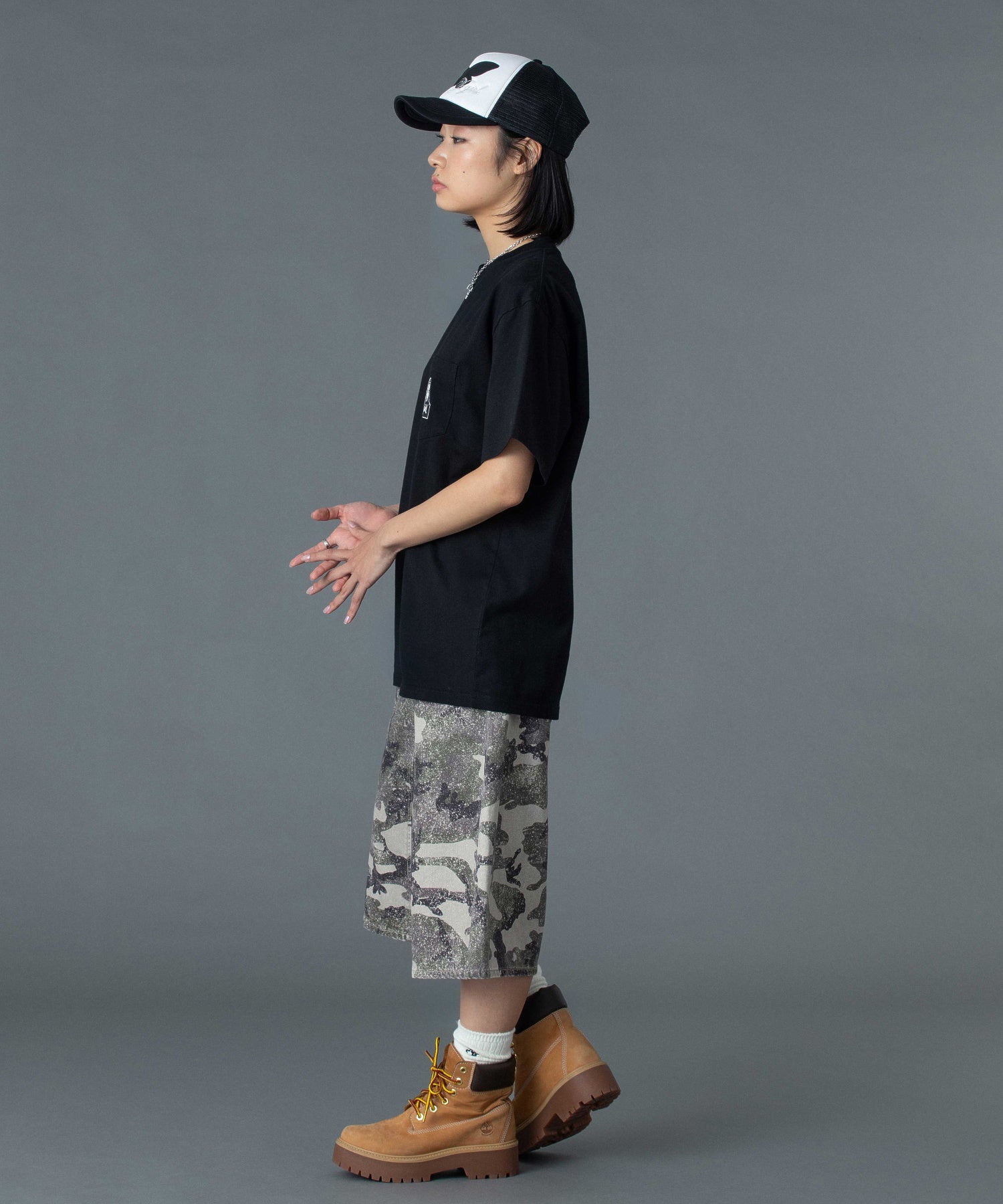 BUTTERFLY PATCH TRUCKER CAP