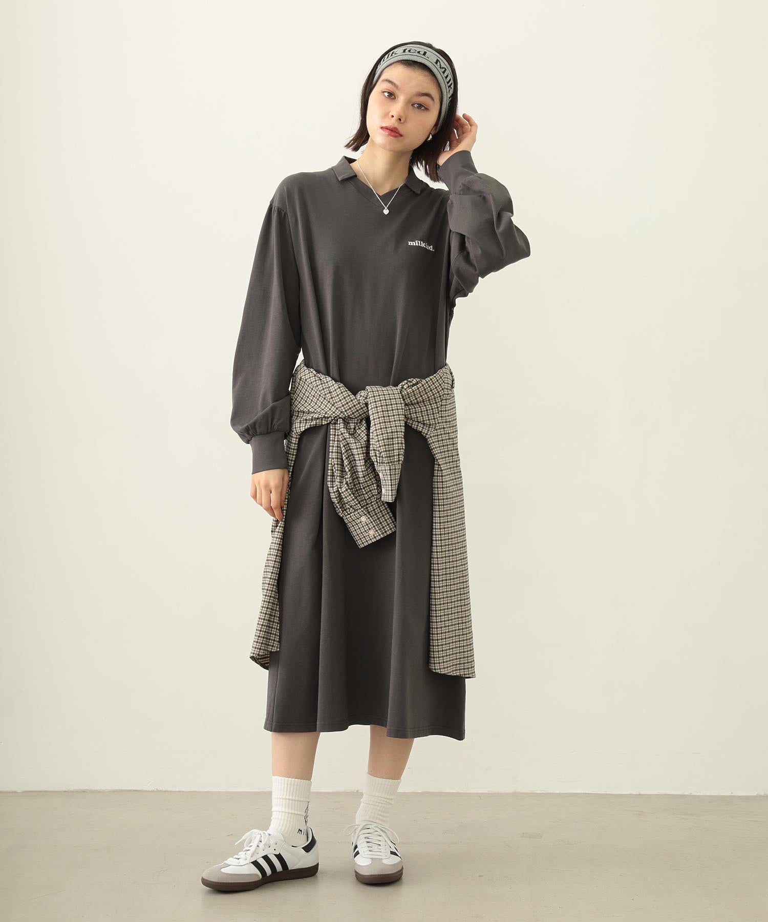 VOLUME SLEEVE HOODED BLOUSE