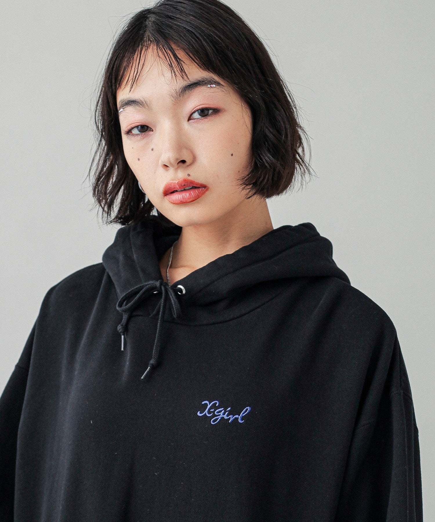 BUTTERFLY PATCH OVERSIZED SWEAT HOODIE