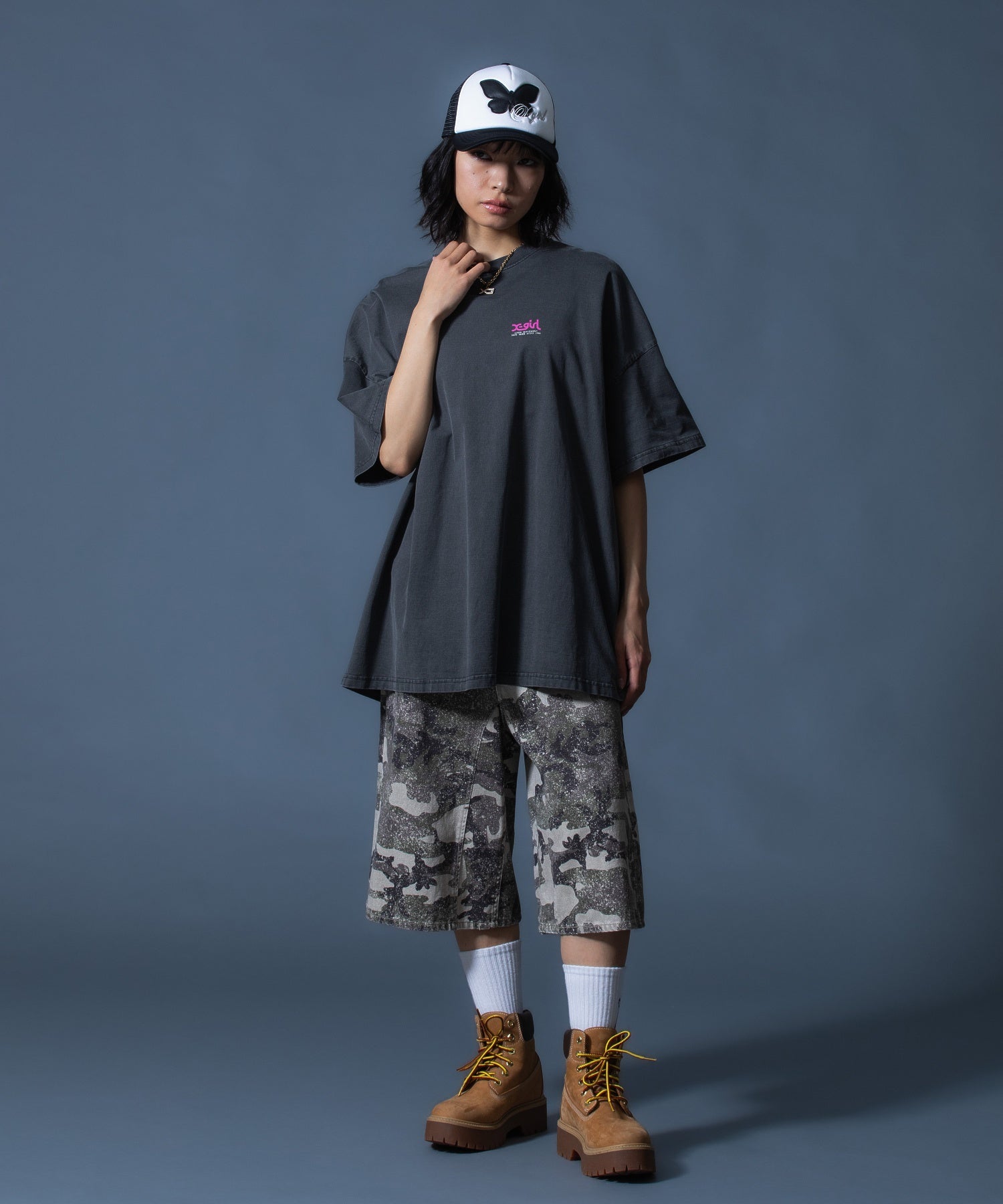 BUTTERFLY PATCH TRUCKER CAP