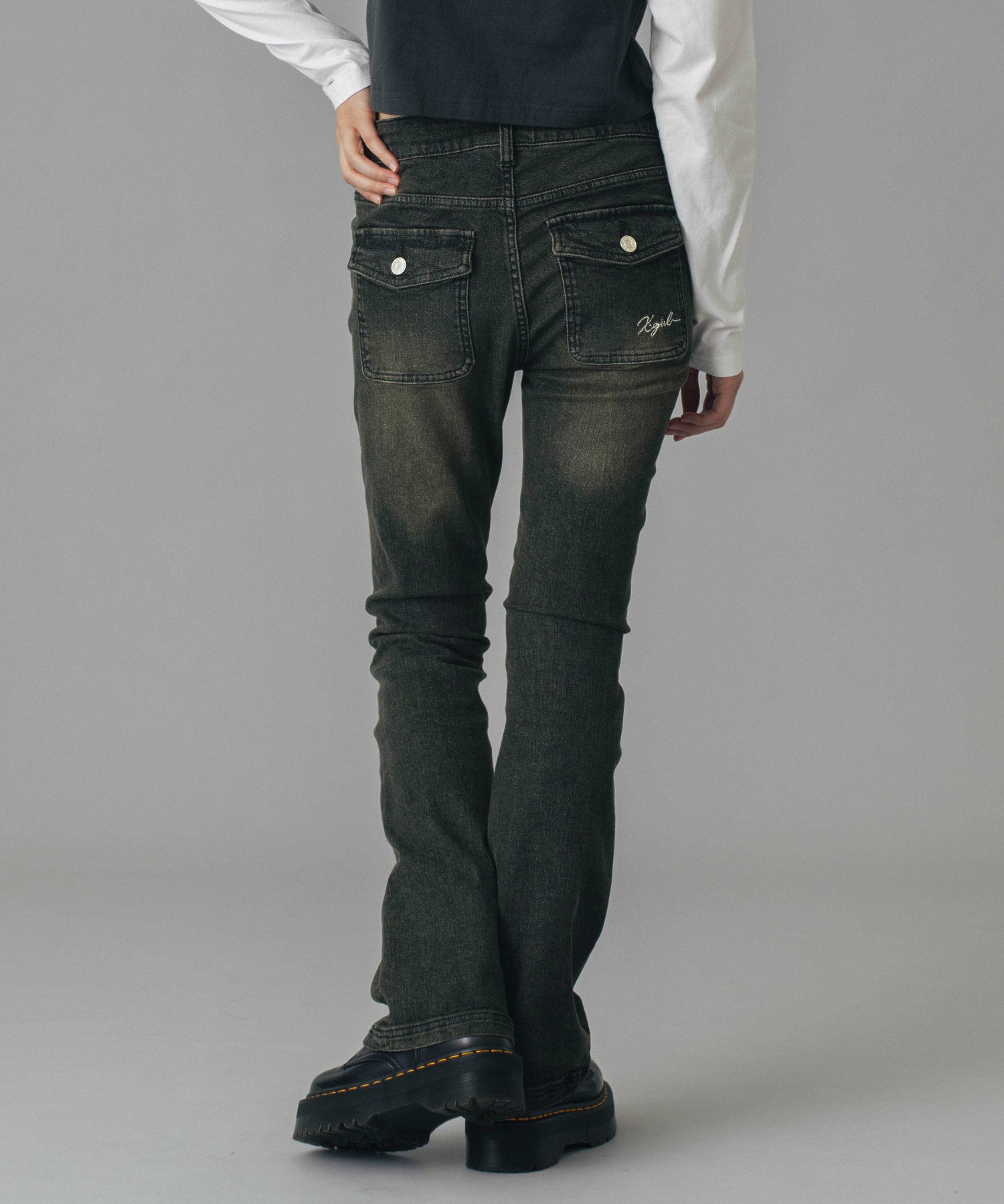 LOW RISE FLARE SKINNY DENIM PANTS