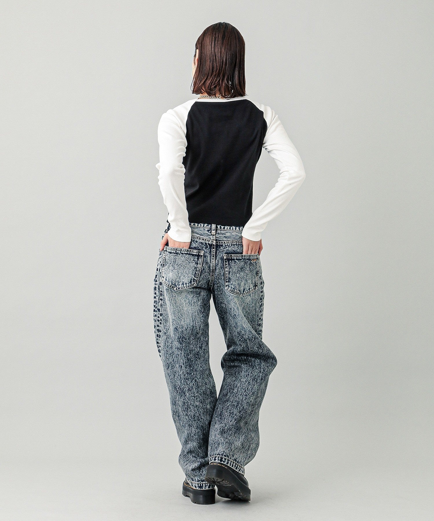 DISTRESSED LOOSE FIT DENIM PANTS