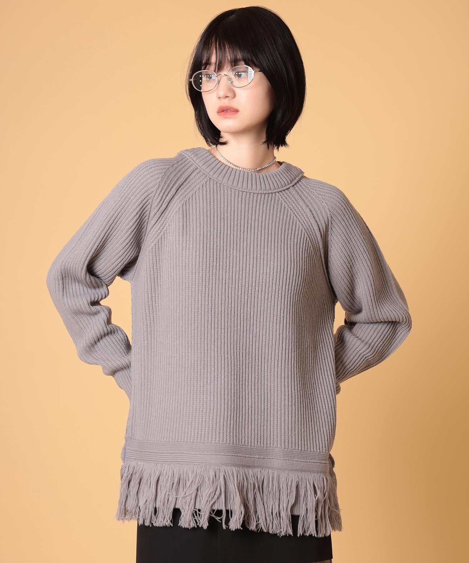 オーバーサイズフリンジニットプルオーバー