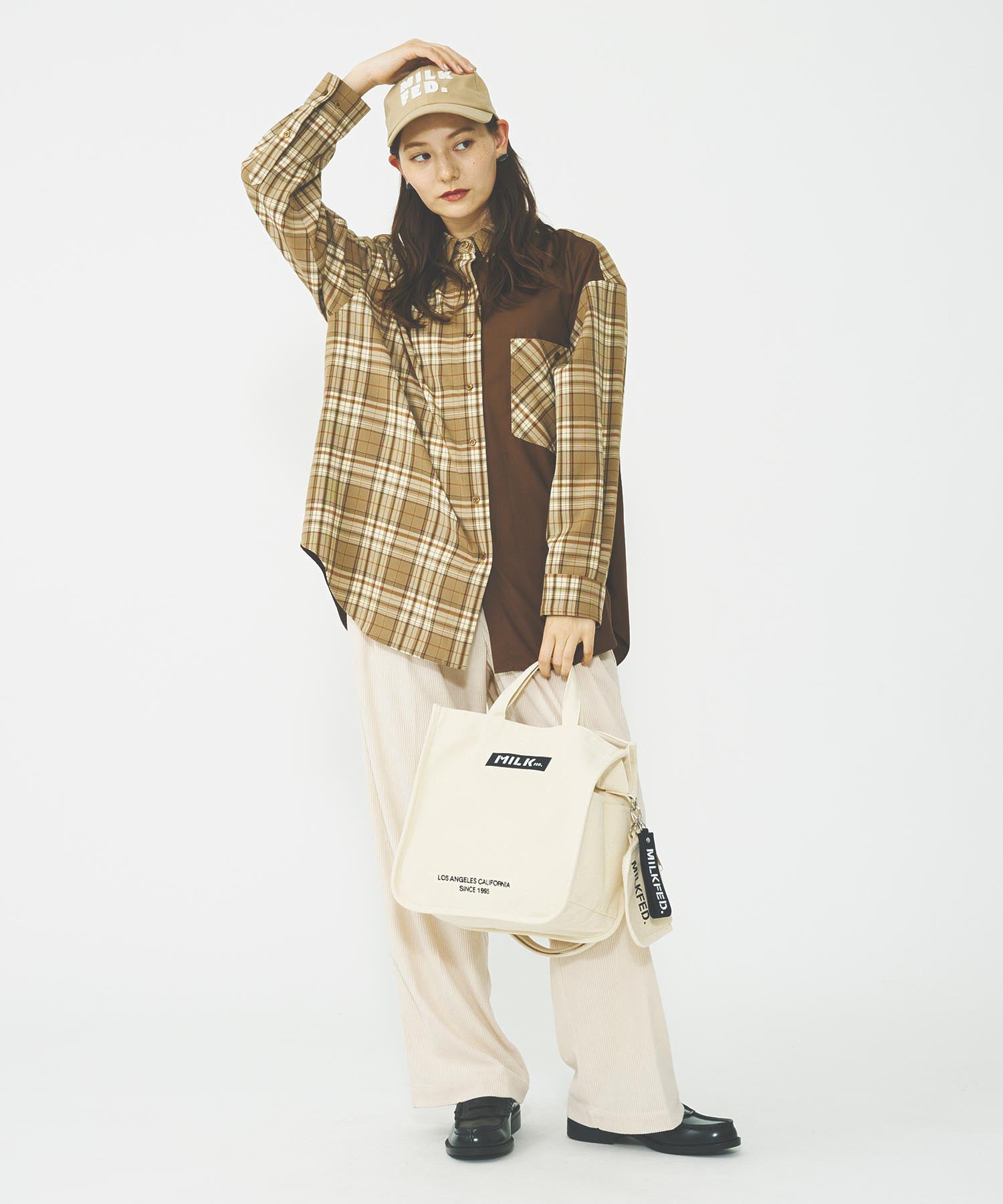 EMBROIDERED BAR SHOULDER BAG W/STRAP MILKFED.