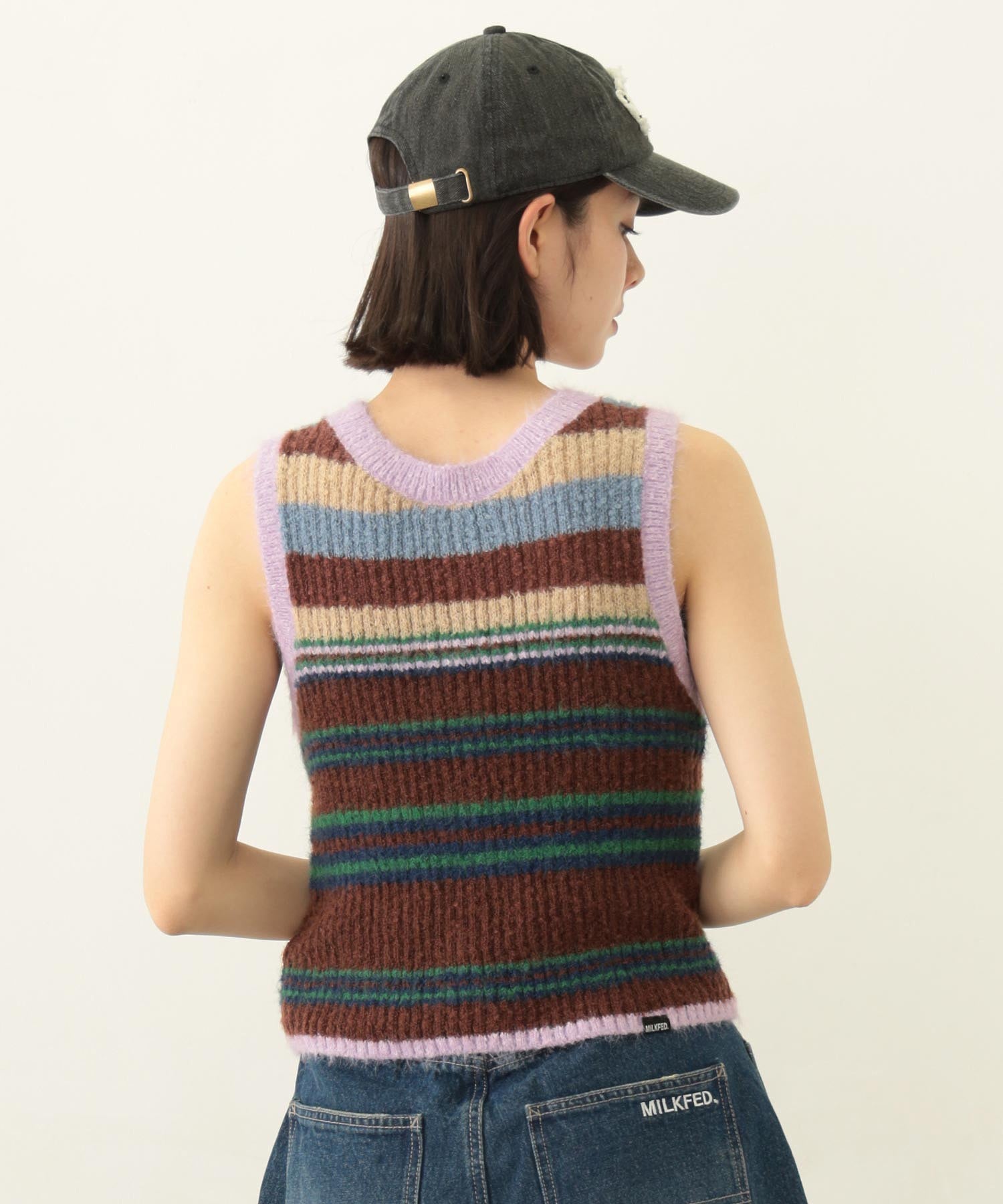 TWO-TYPE STRIPED KNIT VEST