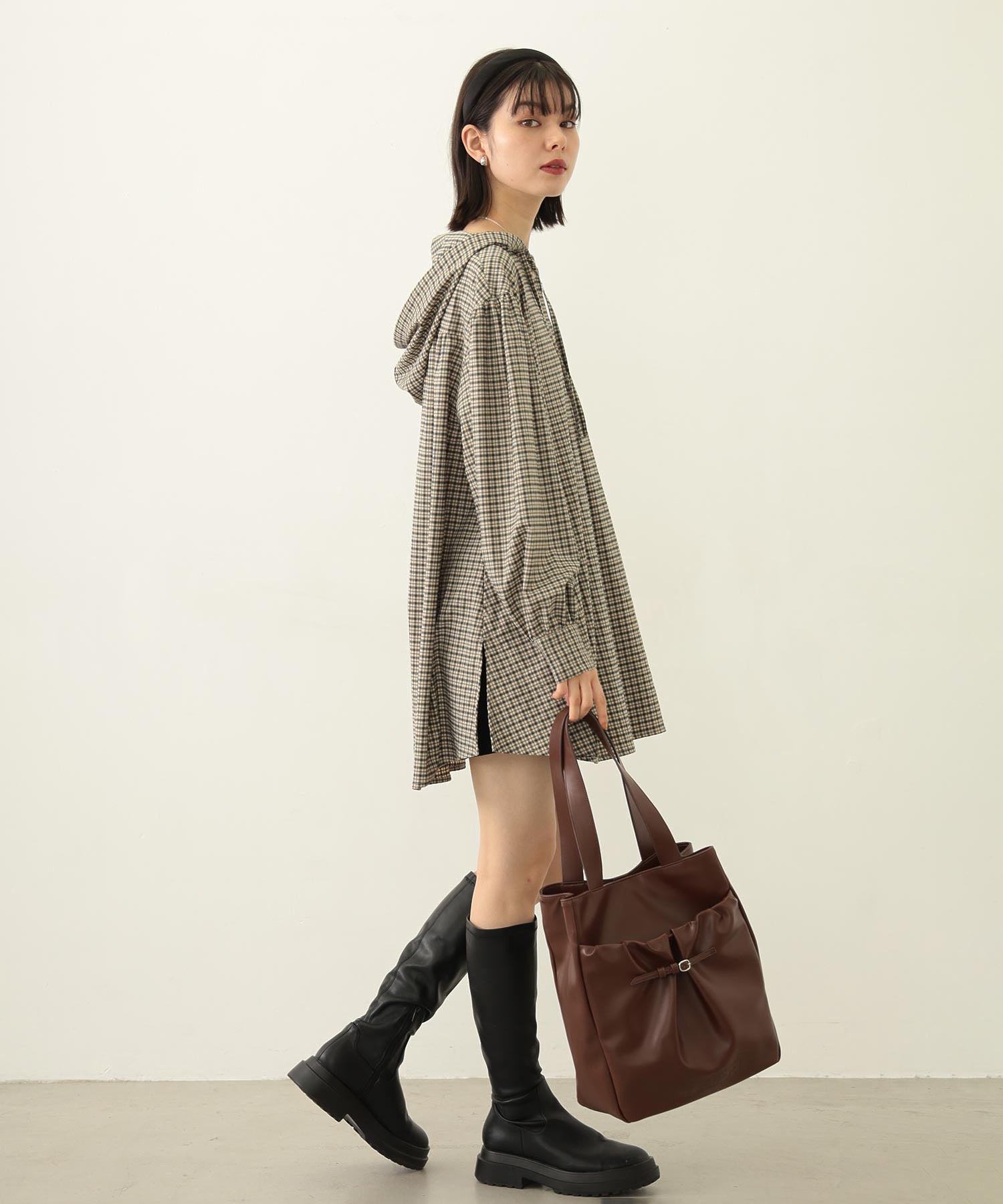 LOGO EMBOSS TOTO BAG