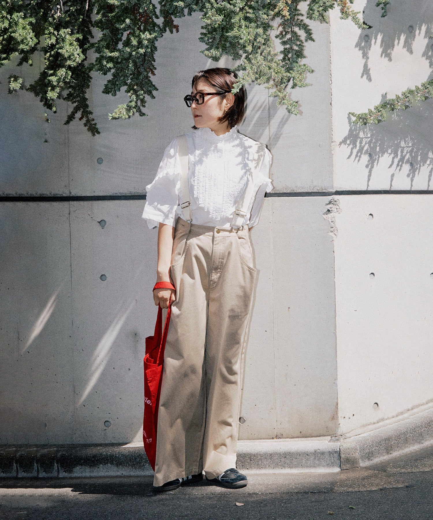 サスペンダータックワイドパンツ