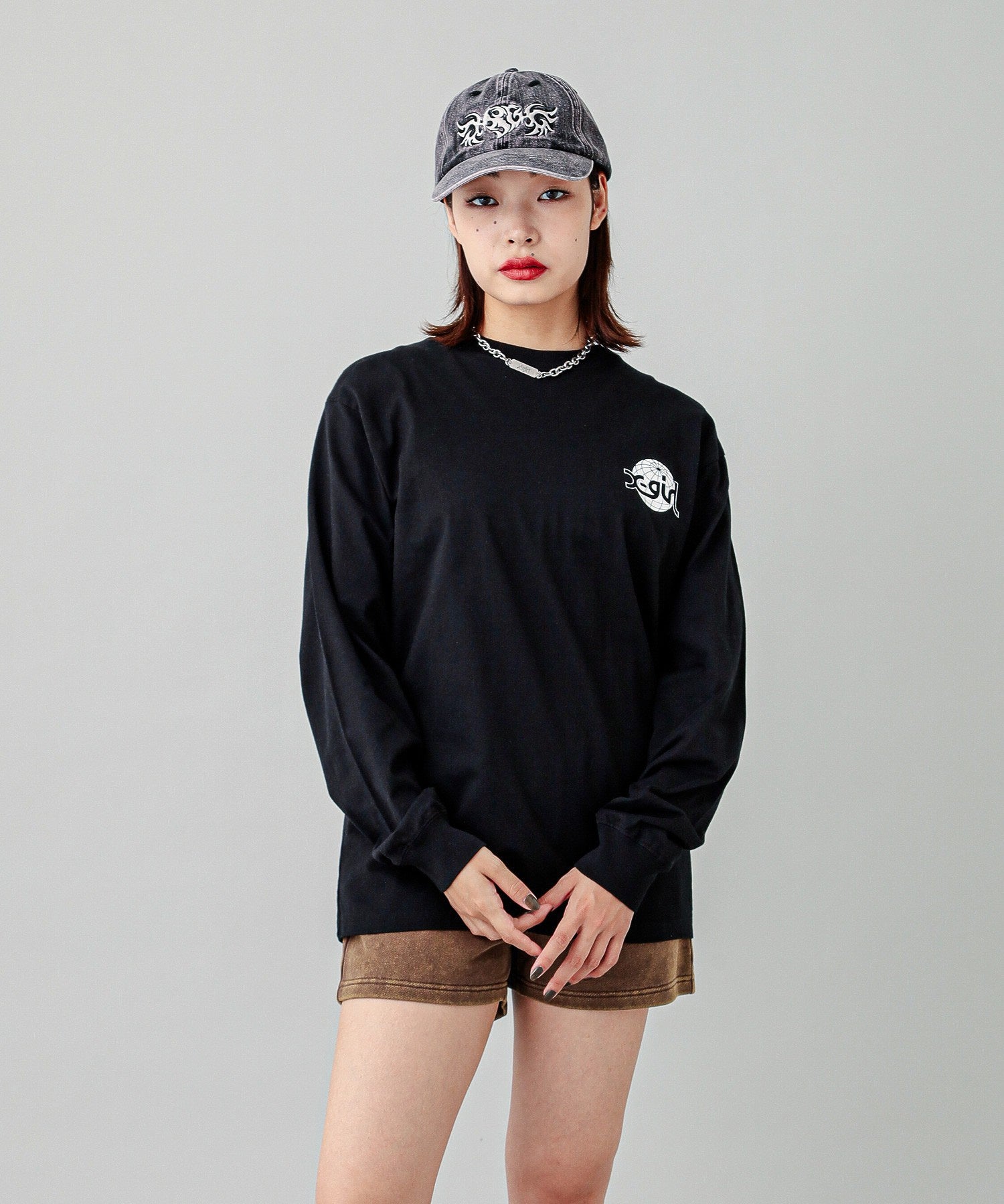 GLOBE MILLS LOGO L/S TEE